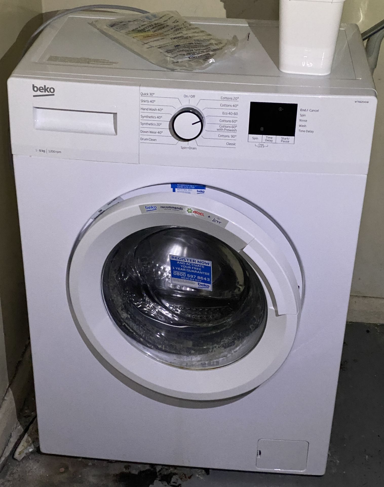 Beko WTK62041W 6kg washing machine and a White Knight 44AW tumble dryer - Not PAT tested - Please