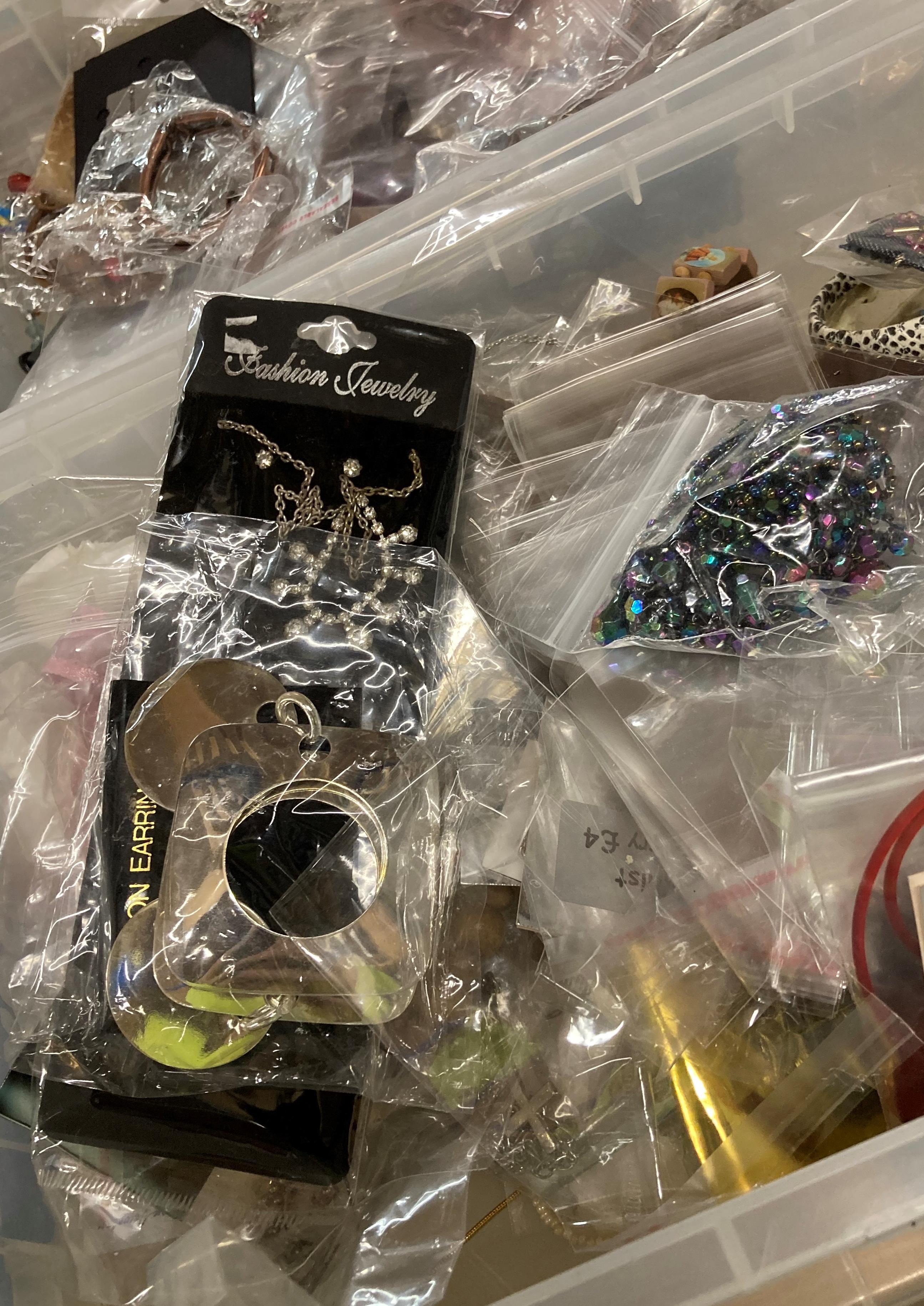 Contents to three trays - assortment of costume jewellery and accessories including, - Image 2 of 5