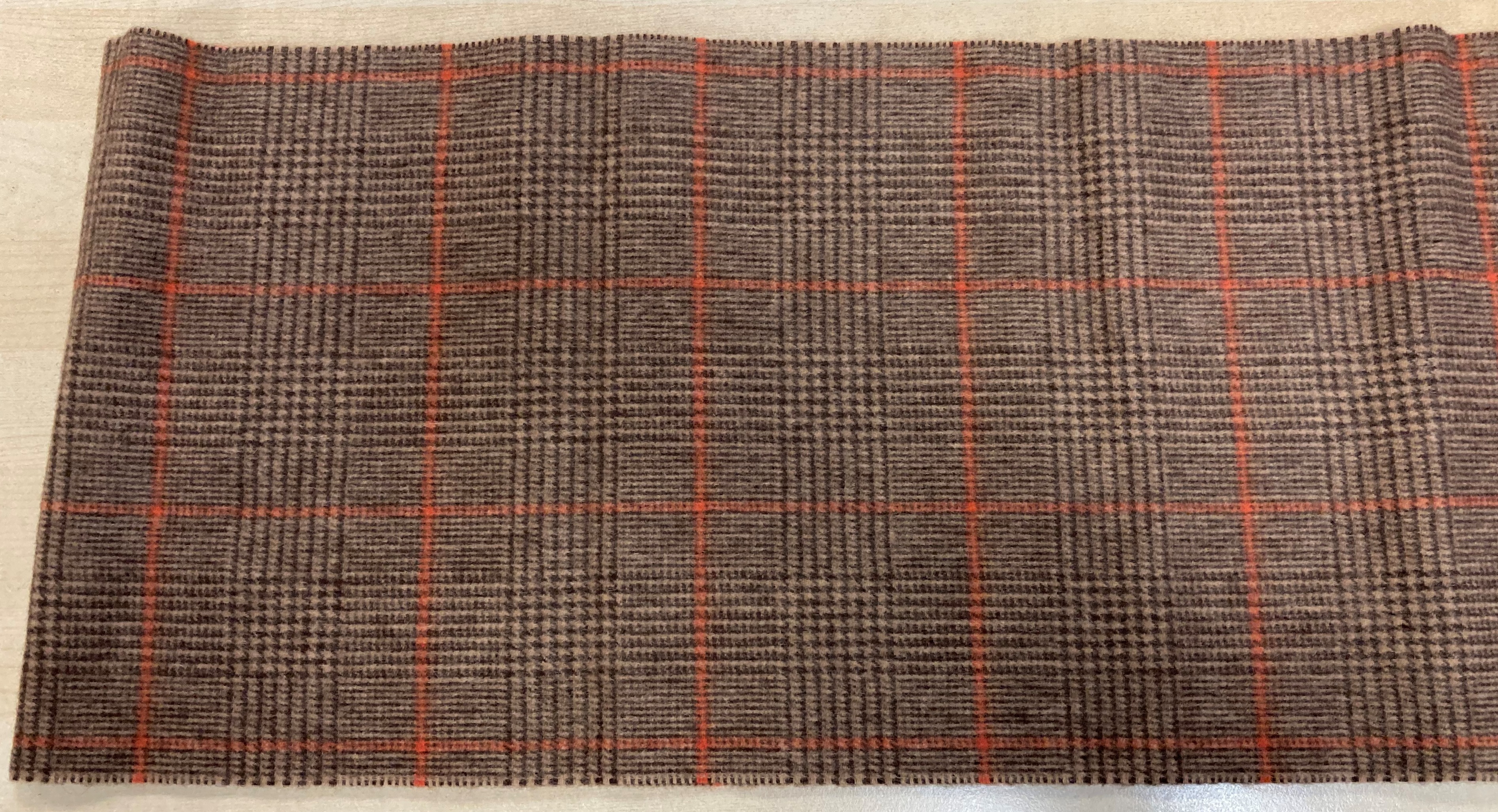 New & Lingwood tartan scarf in original packaging (saleroom location: U10) - Image 3 of 3