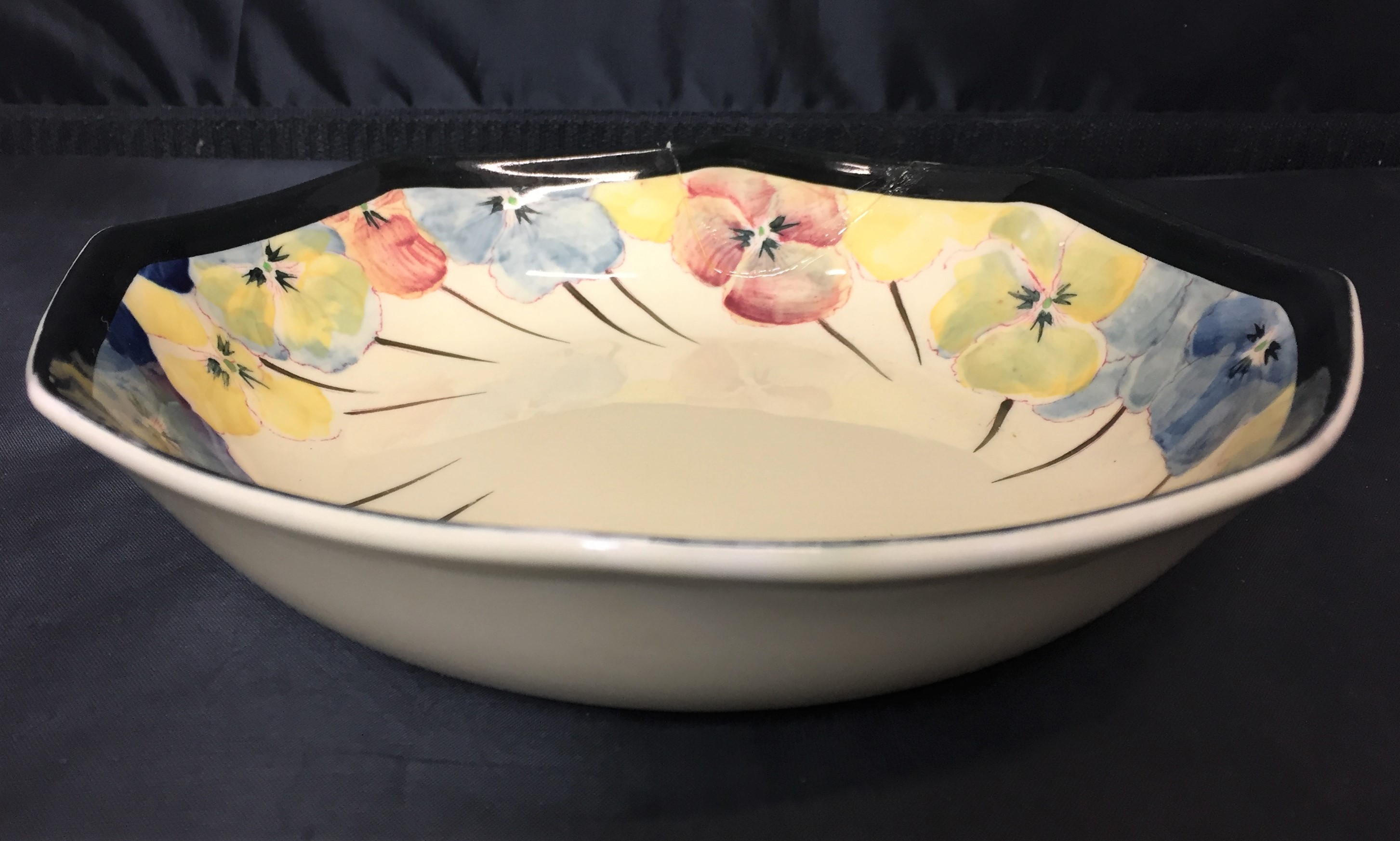 Eight items - Royal Doulton circa 1925 octagonal pansy design on cream background edged in black - Image 3 of 7