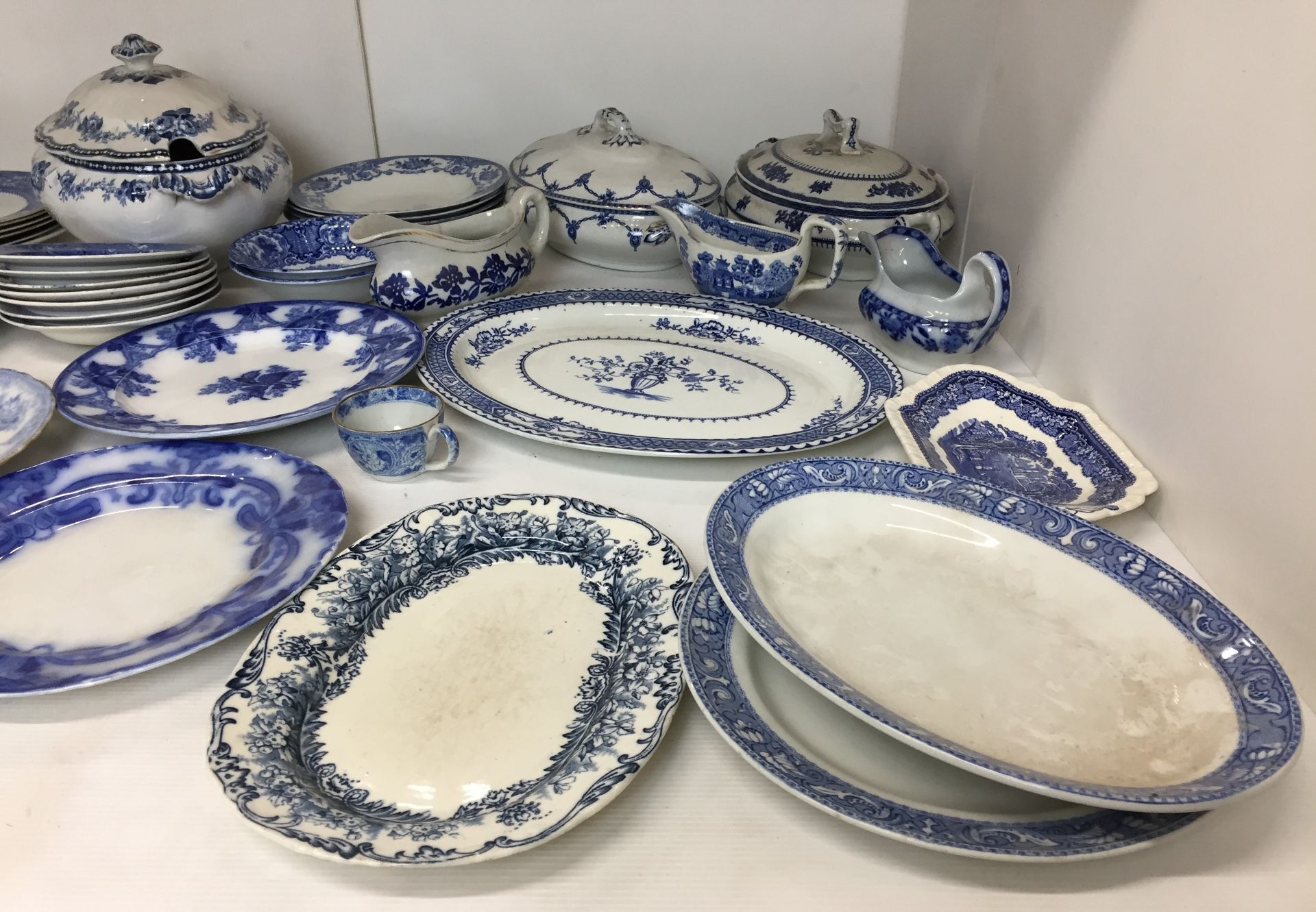 Forty pieces of blue and white ware including Wedgwood Pearl plate 25cm diameter, - Image 5 of 6