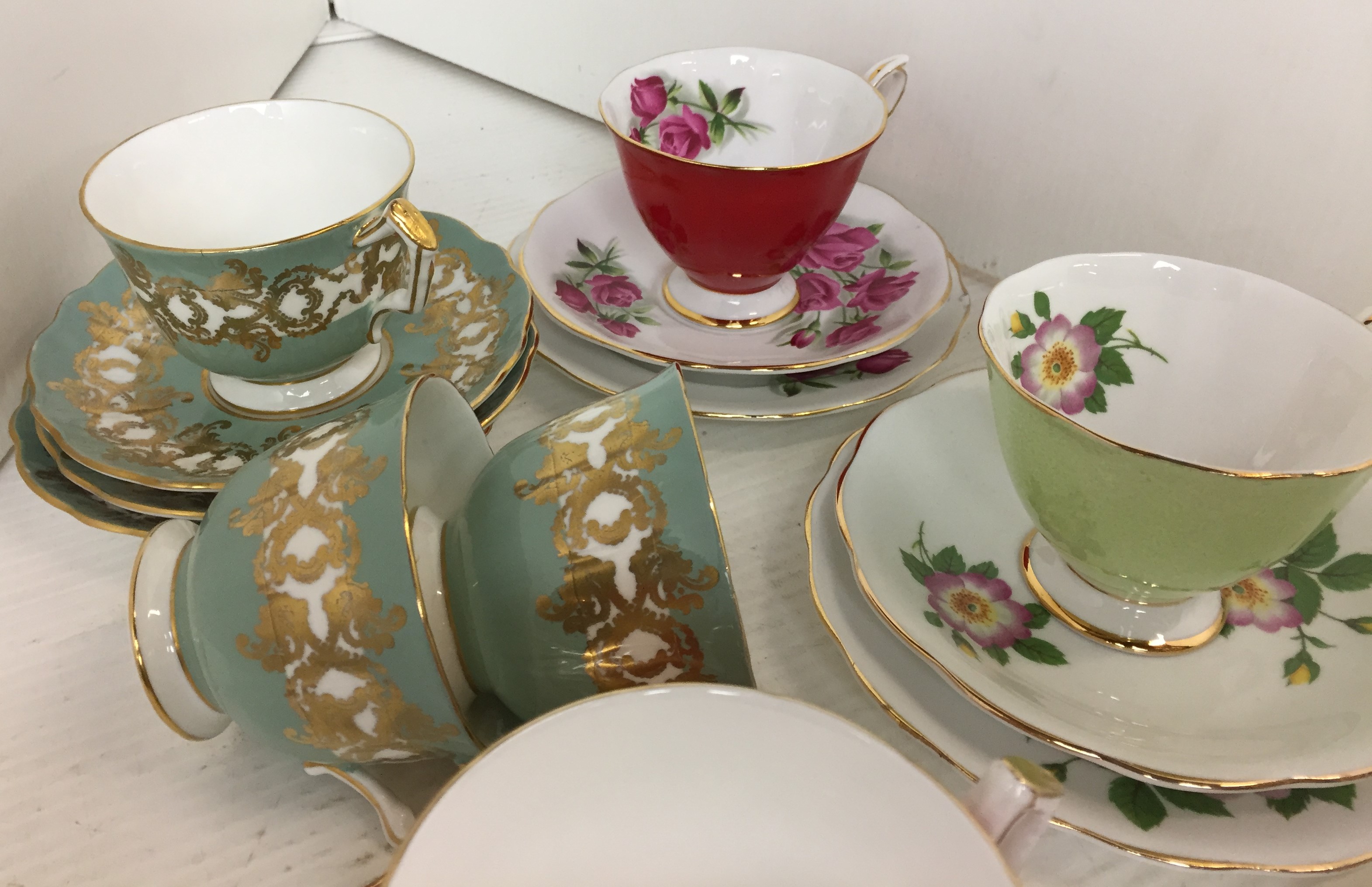 Fourteen items including six Aynsley gilt trimmed cups and saucers - three green and three salmon - Image 2 of 3