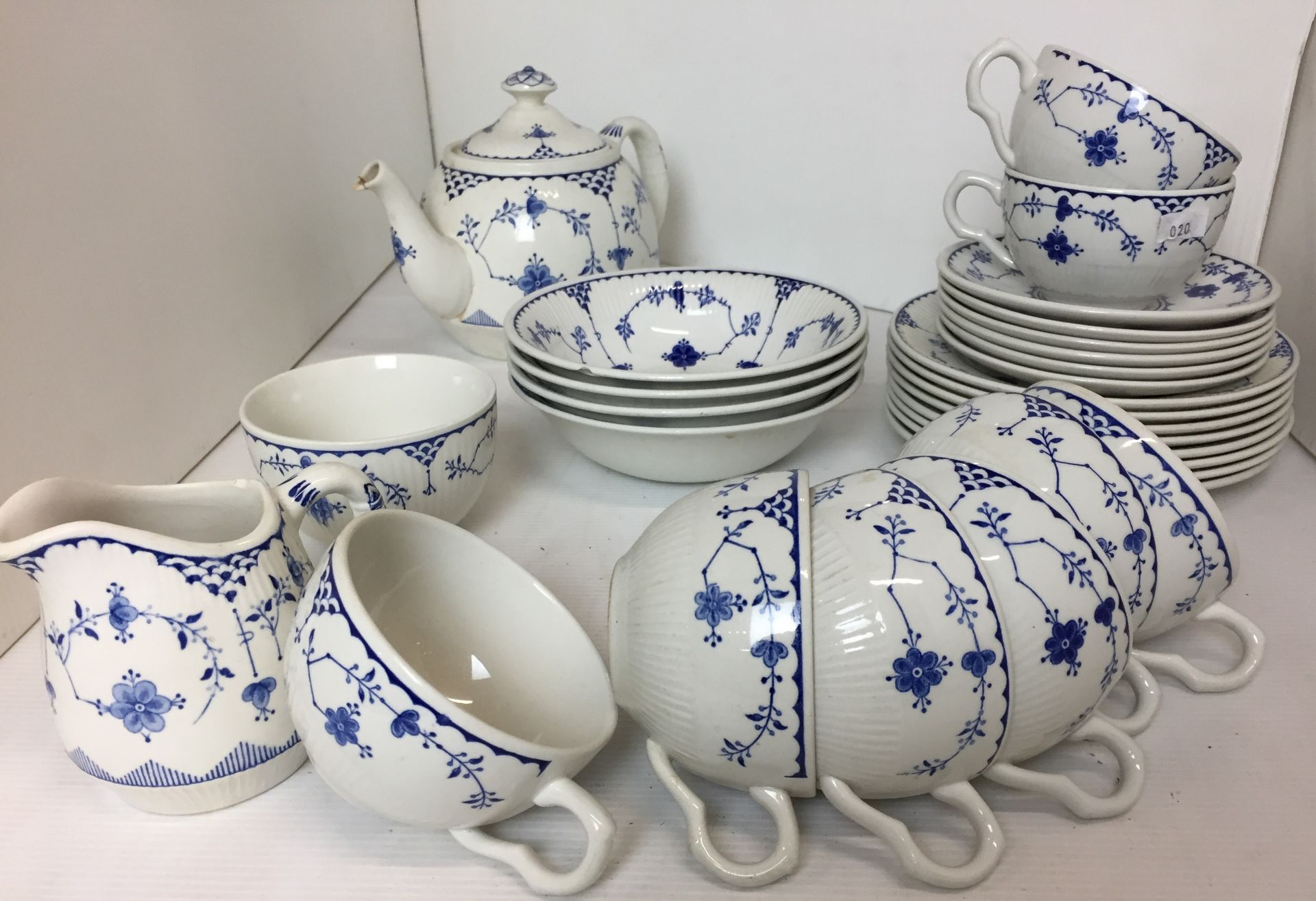 Twenty nine pieces of Masons and Furnivals Denmark blue and white tea service including teapot - Image 4 of 4