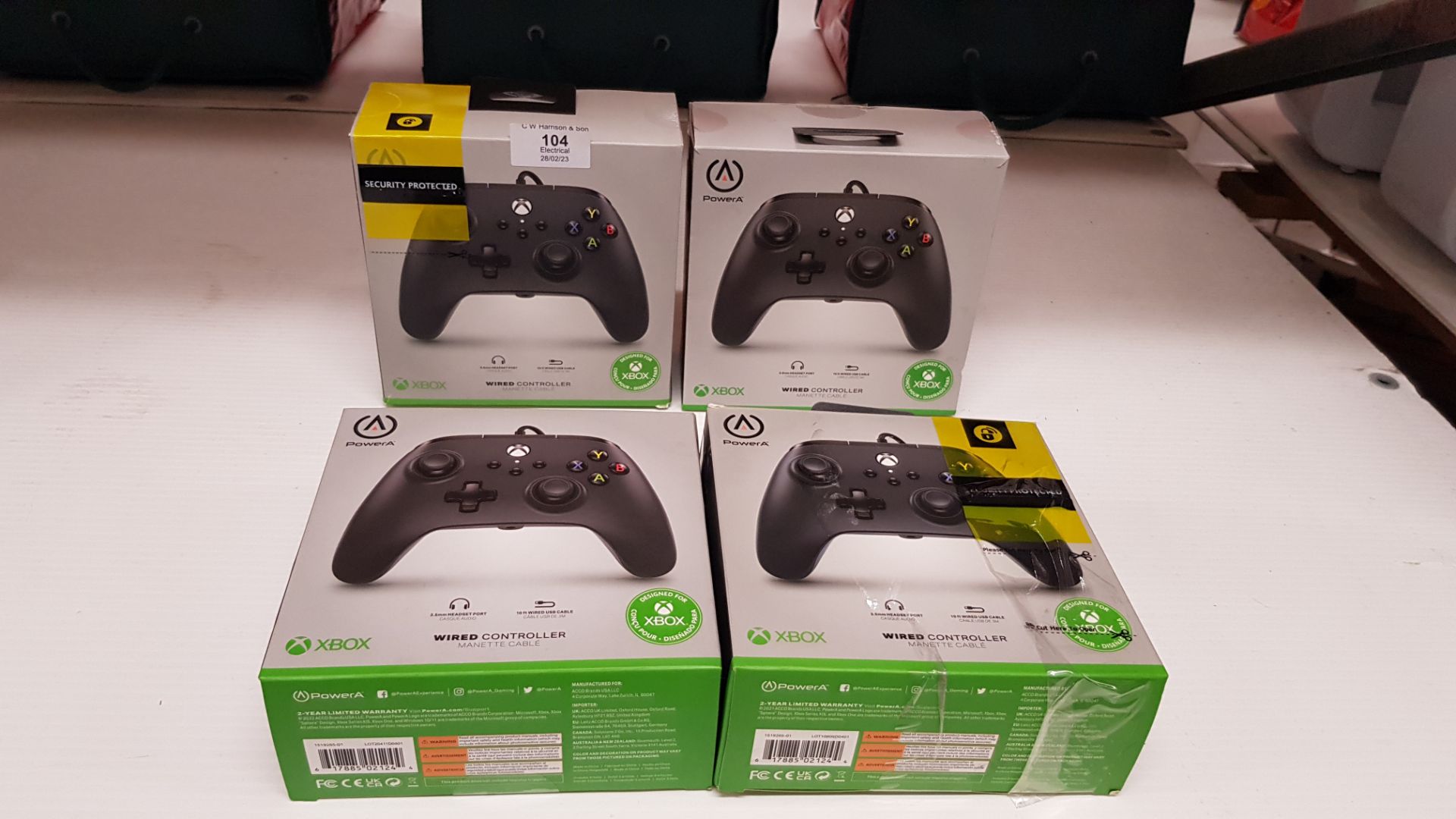 4x Power A Xbox Wired Controller Black RRP £30 Each. Lot RRP £120. - Image 2 of 2