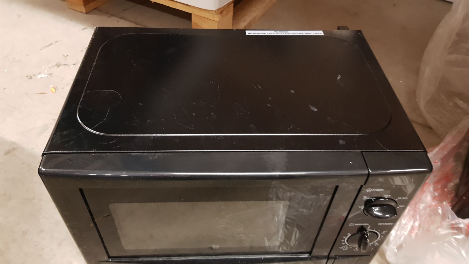 2x Microwave Oven Black 700W 17L (GMM001NB-18) RRP £60 Each. (Spares Or Repairs). - Image 5 of 7