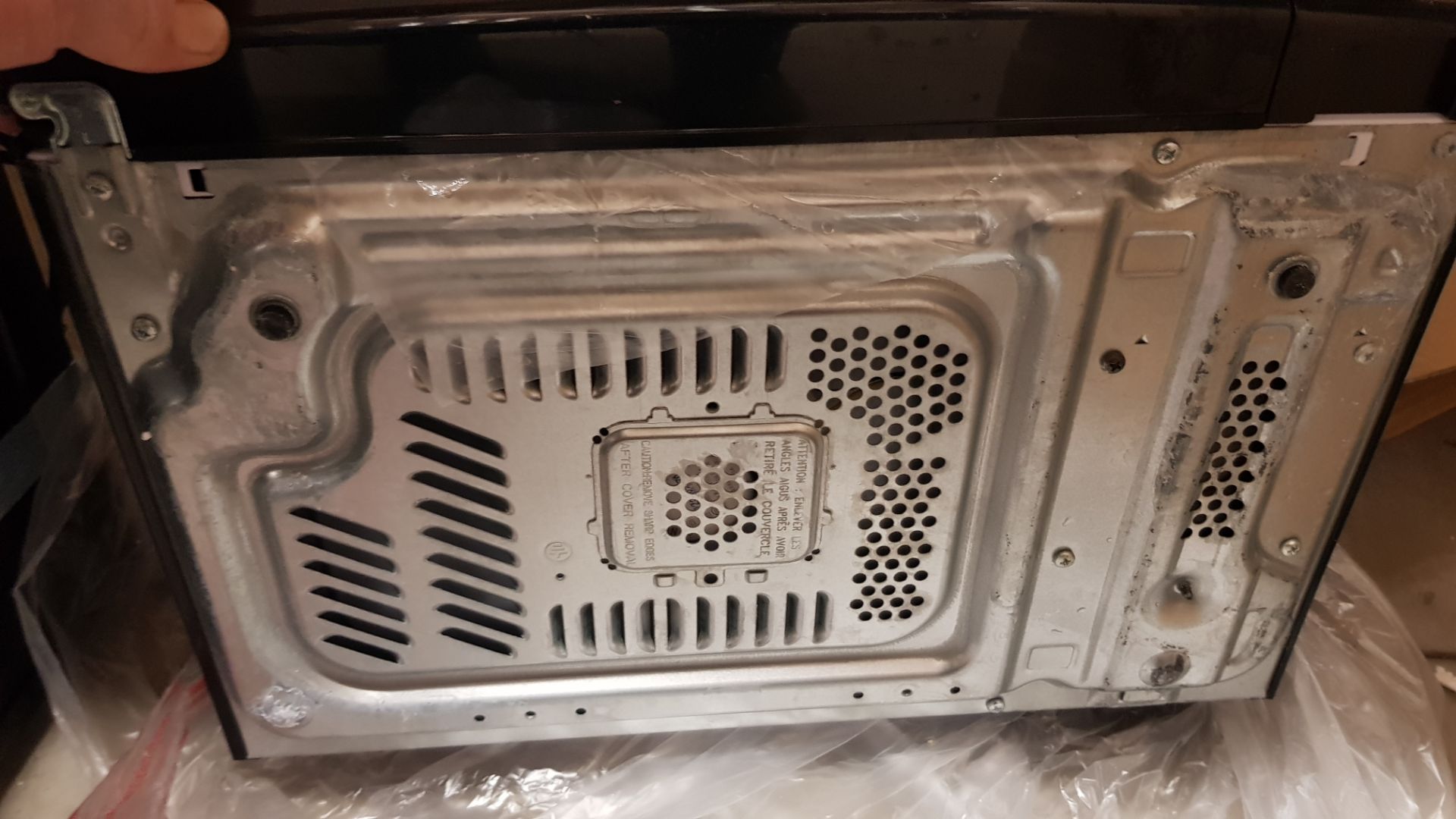 2x Microwave Oven Black 700W 17L (GMM001NB-18) RRP £60 Each. (Spares Or Repairs). - Image 8 of 8