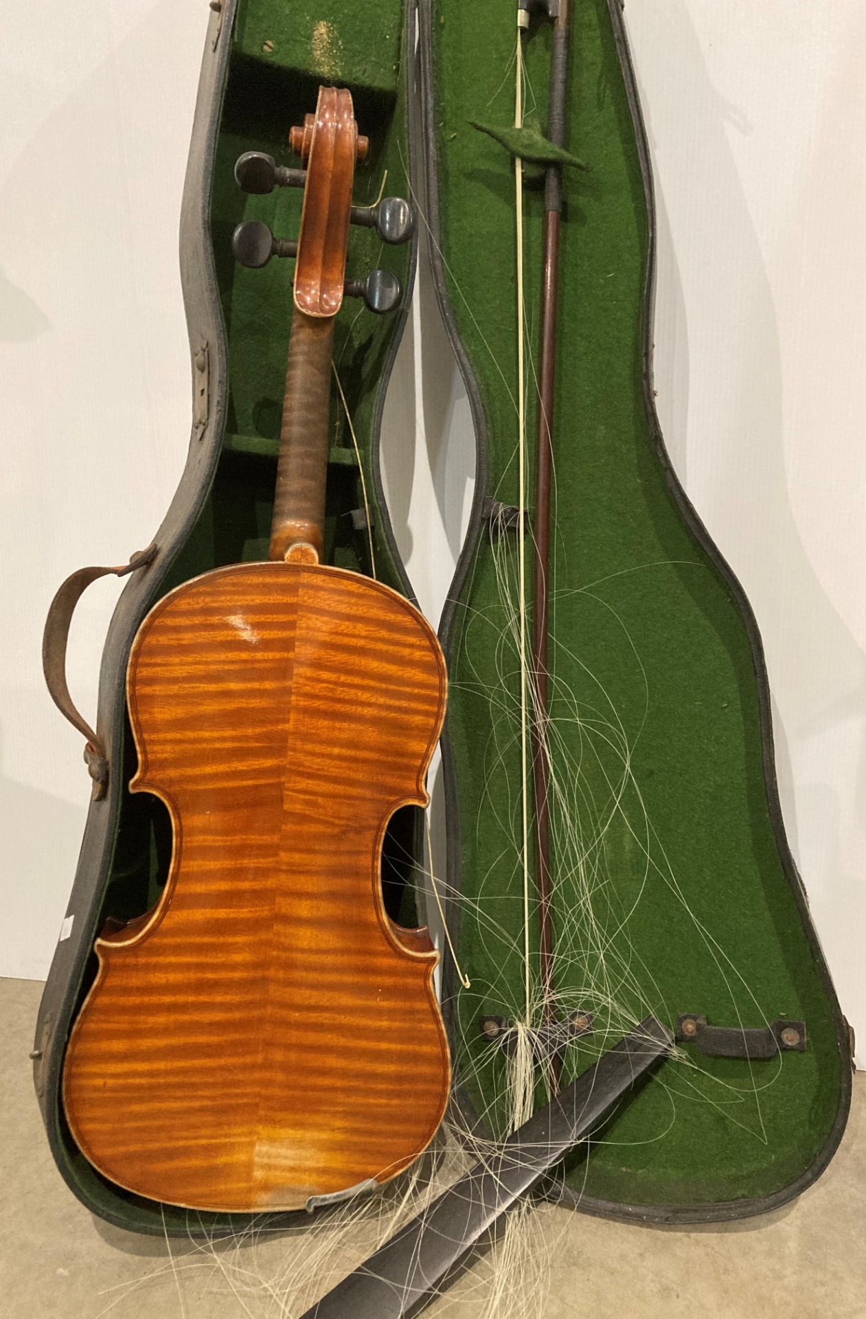 Carlo Storioni Cremonensis Faciebat 1893 violin with bow in a black case lined with green fabric - Image 2 of 14