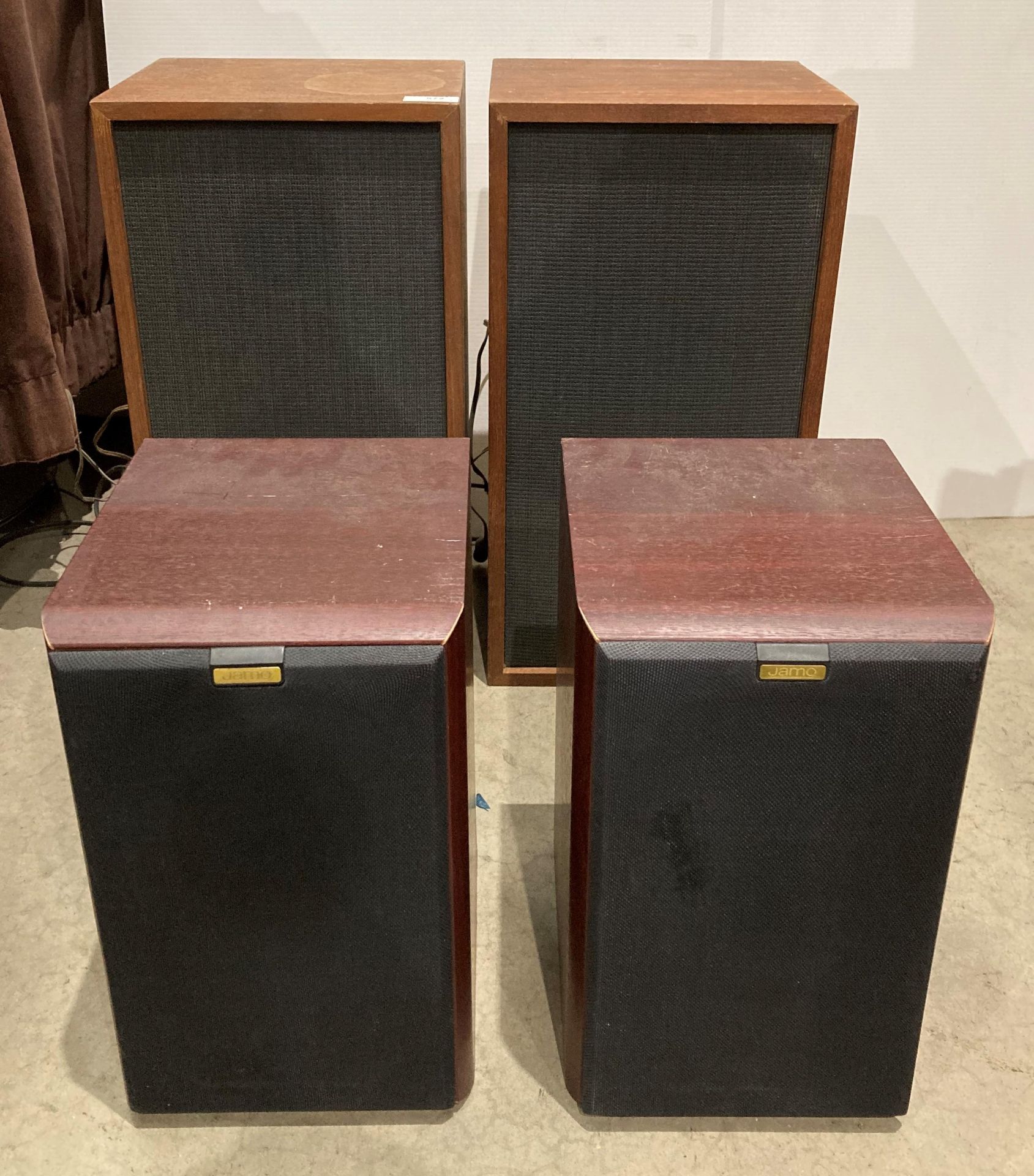 Pair of Jamo Cornet 3011 80w speakers and a pair of vintage Heathkit speakers model: 5CM-6