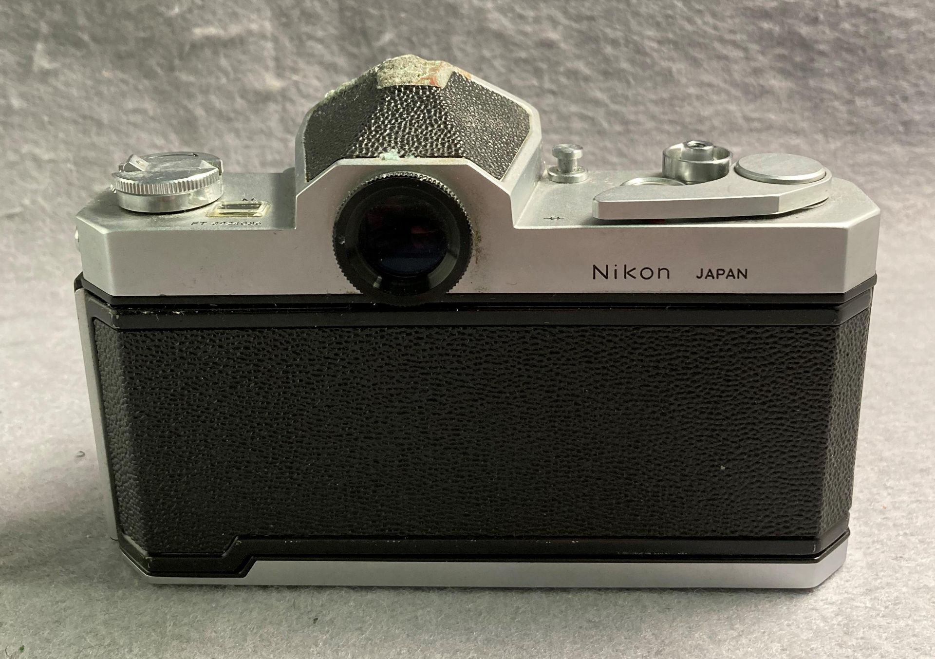 Nikkormat Nikon FT3924086 with a Nikkor-H Auto 1:2 f=50mm Nippon Kogaku Japan no. - Image 4 of 5