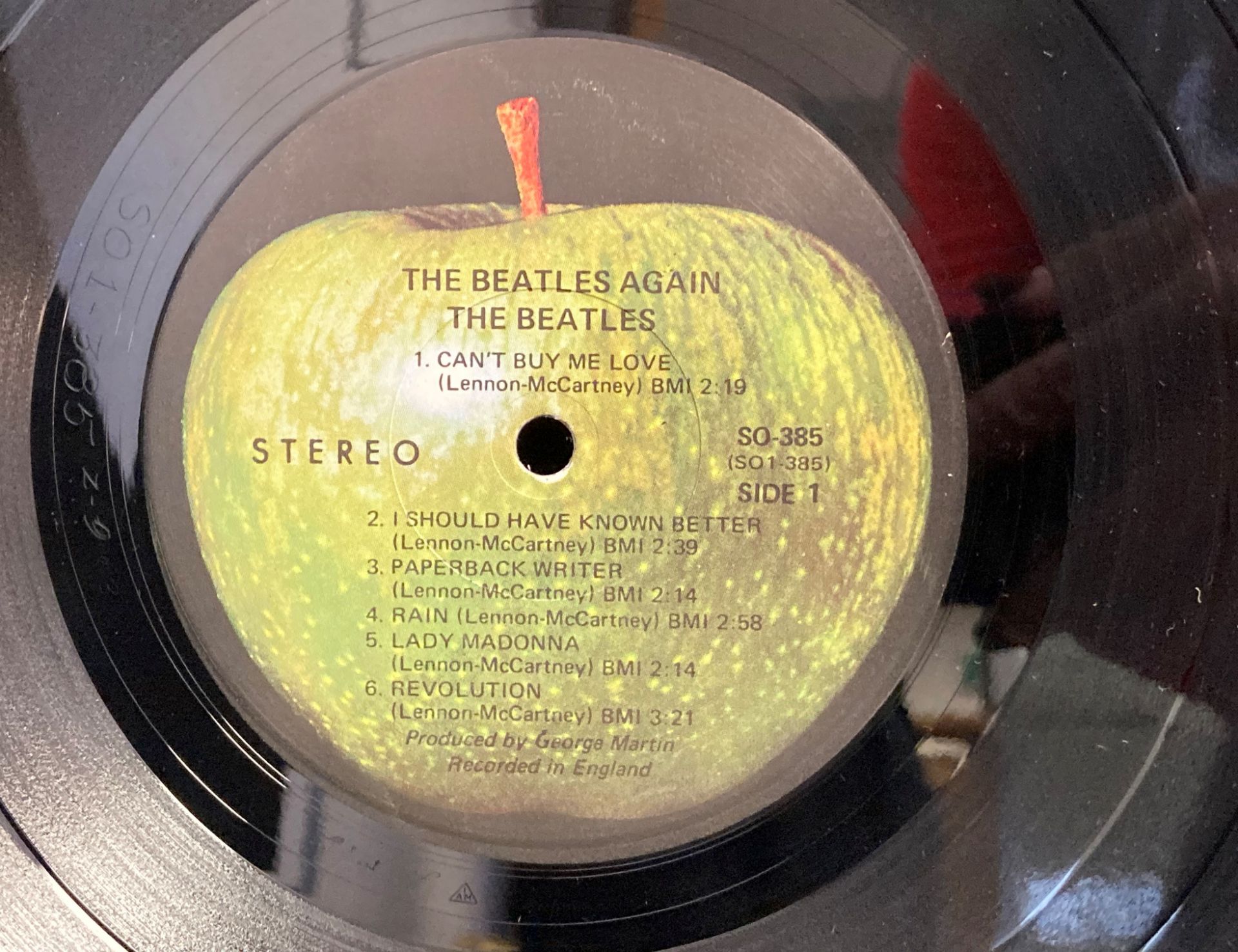 Rare Beatles Album 'Hey Jude' on Apple SG-385 (Saleroom location: S3 Counter) - Image 6 of 14