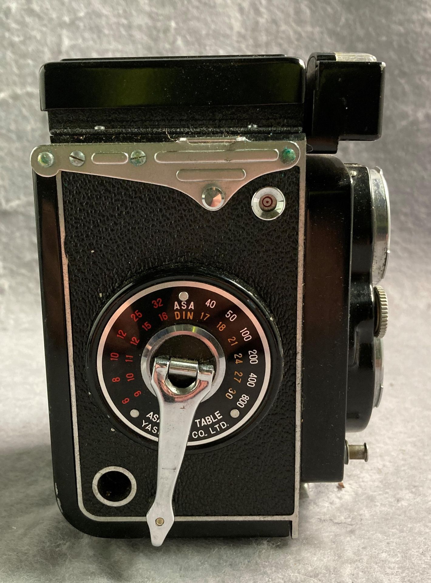A Yashica-Mat LM Copal-MXV camera with Yashinon 1:3.5 F=80mm + view and Yashinon 1:3. - Image 4 of 5