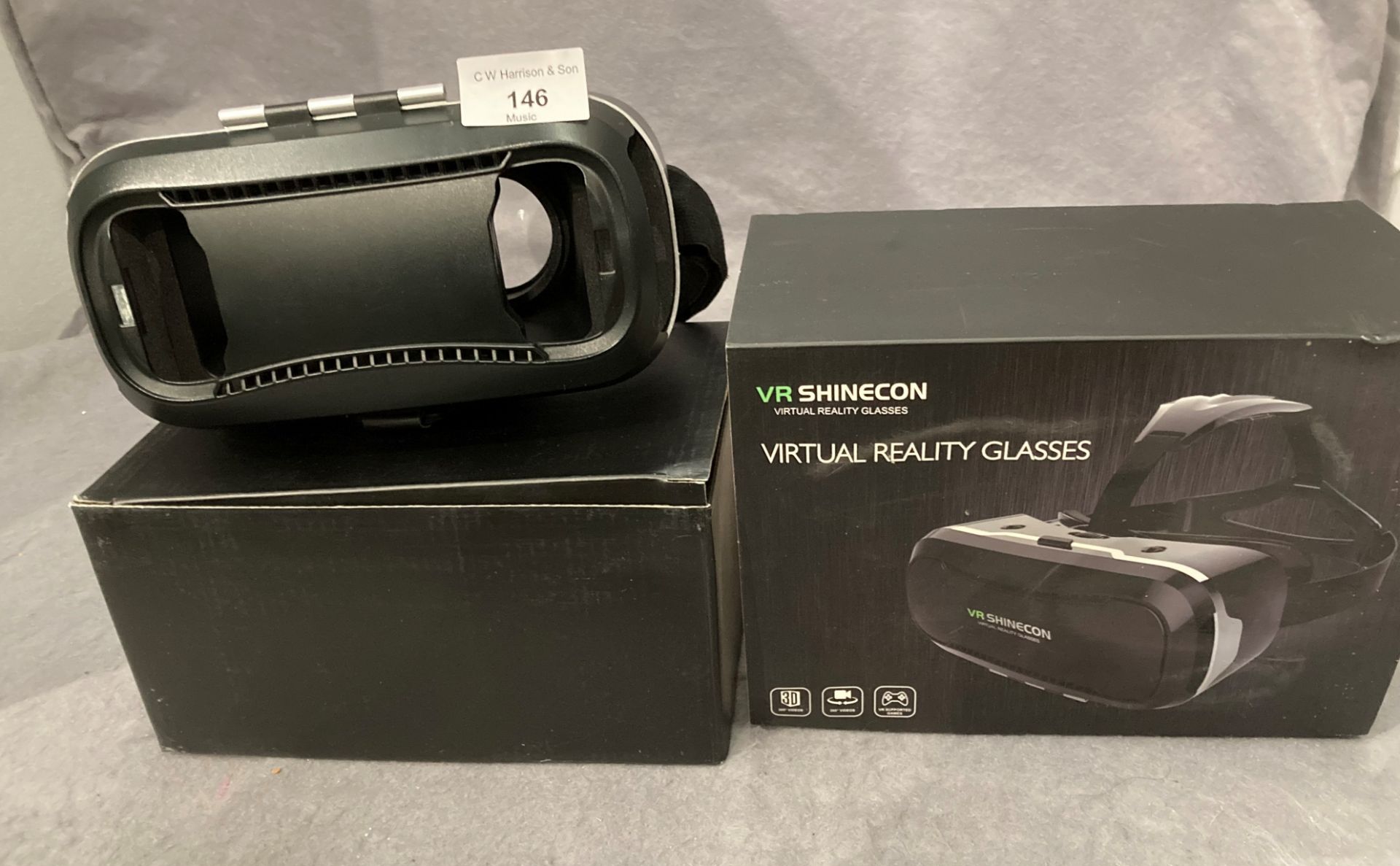 VR Shincon virtual reality glasses in original box (Saleroom location: S2)