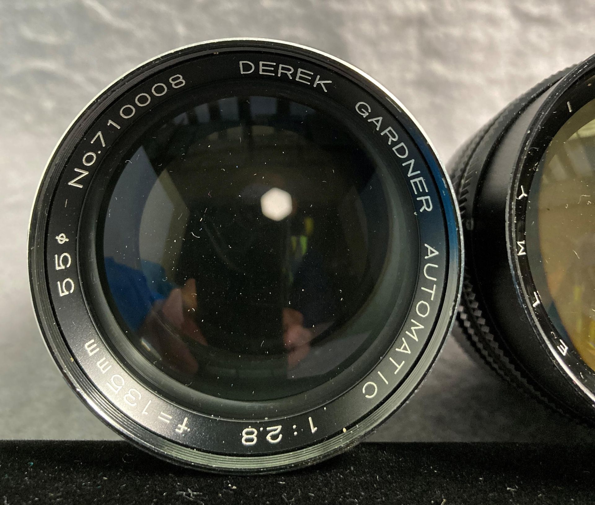 Four assorted camera lenses - Welmy 1:28 f=135mm, Bell Howell 1:4. - Image 7 of 9