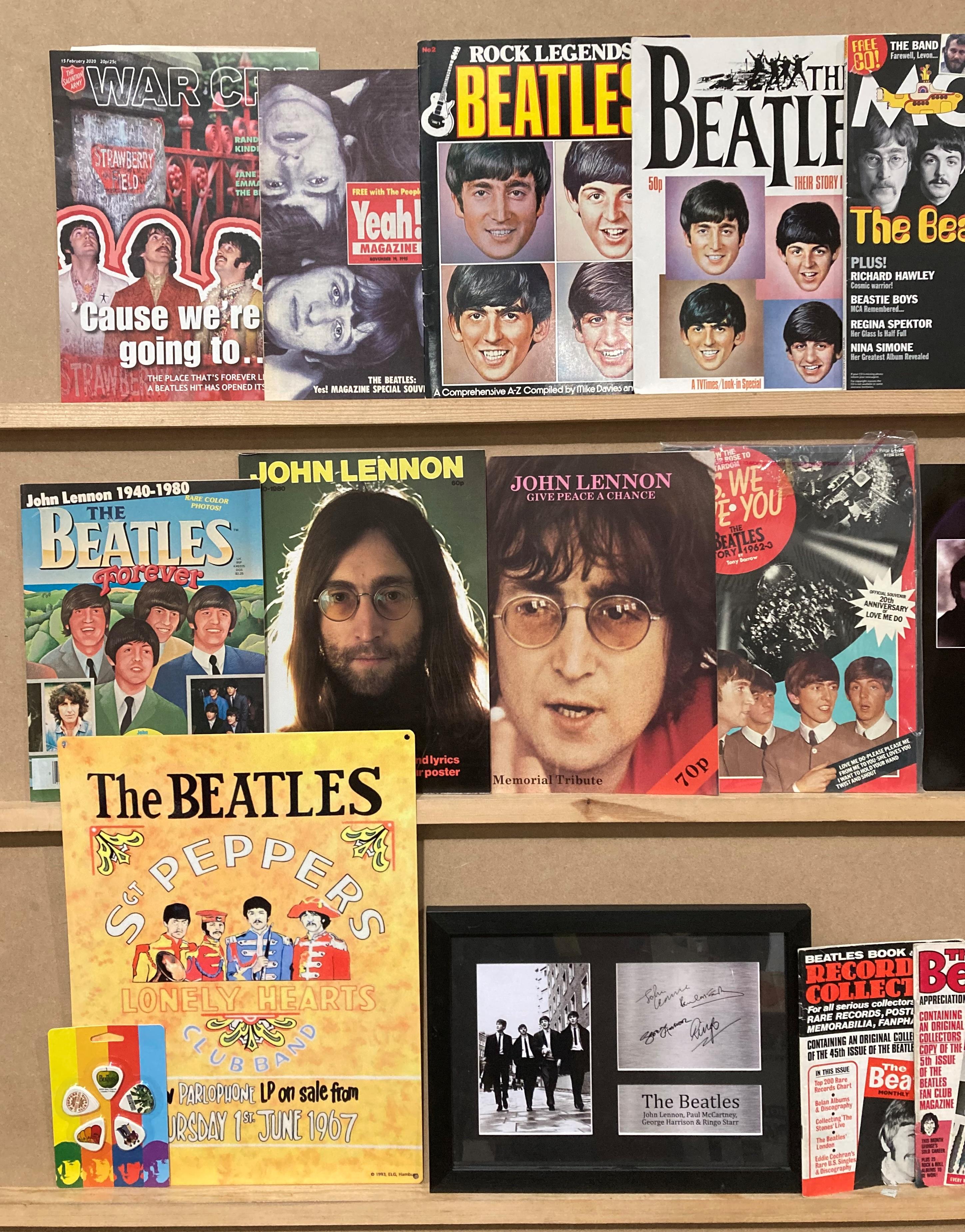 Large collection of Beatles memorabilia - mainly items such as magazines, monthlies, plectrums etc. - Image 2 of 5