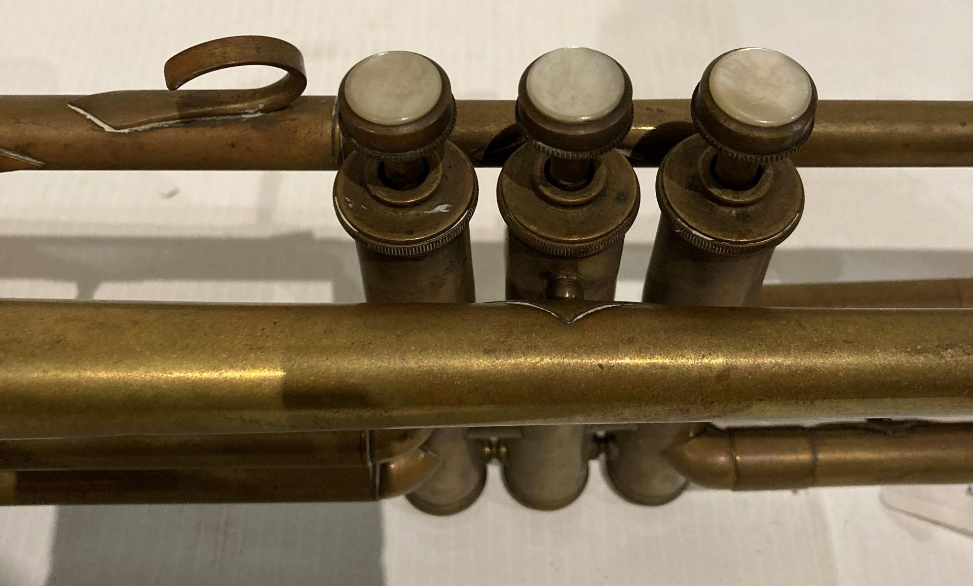 Brass trumpet (no name) the only markings are LP and notes 79, 80, - Image 3 of 3