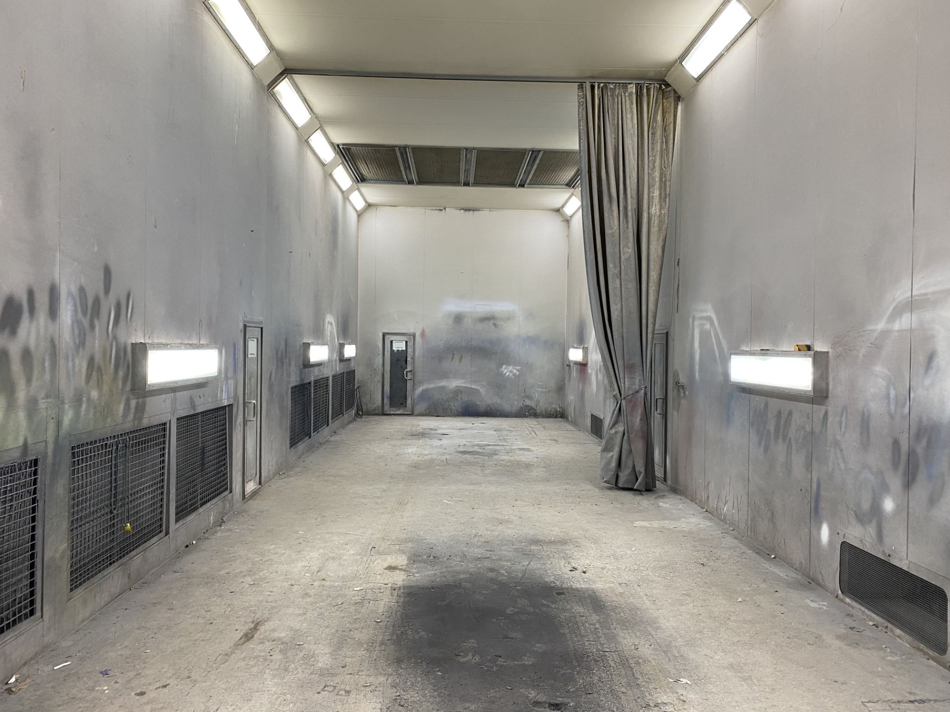 A Todd Engineering Titan CV Series Commercial Vehicle Spray Booth with Olympian 1000 Series control - Image 5 of 23