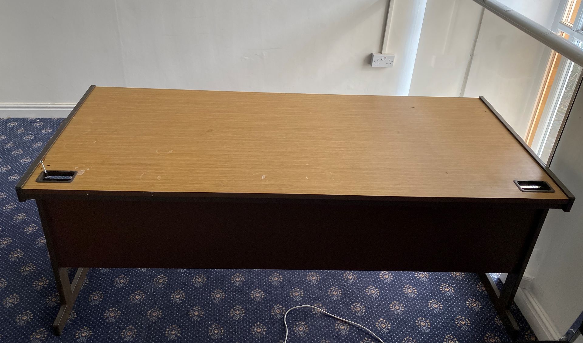 Oak effect office desk (Location: Floor 4)