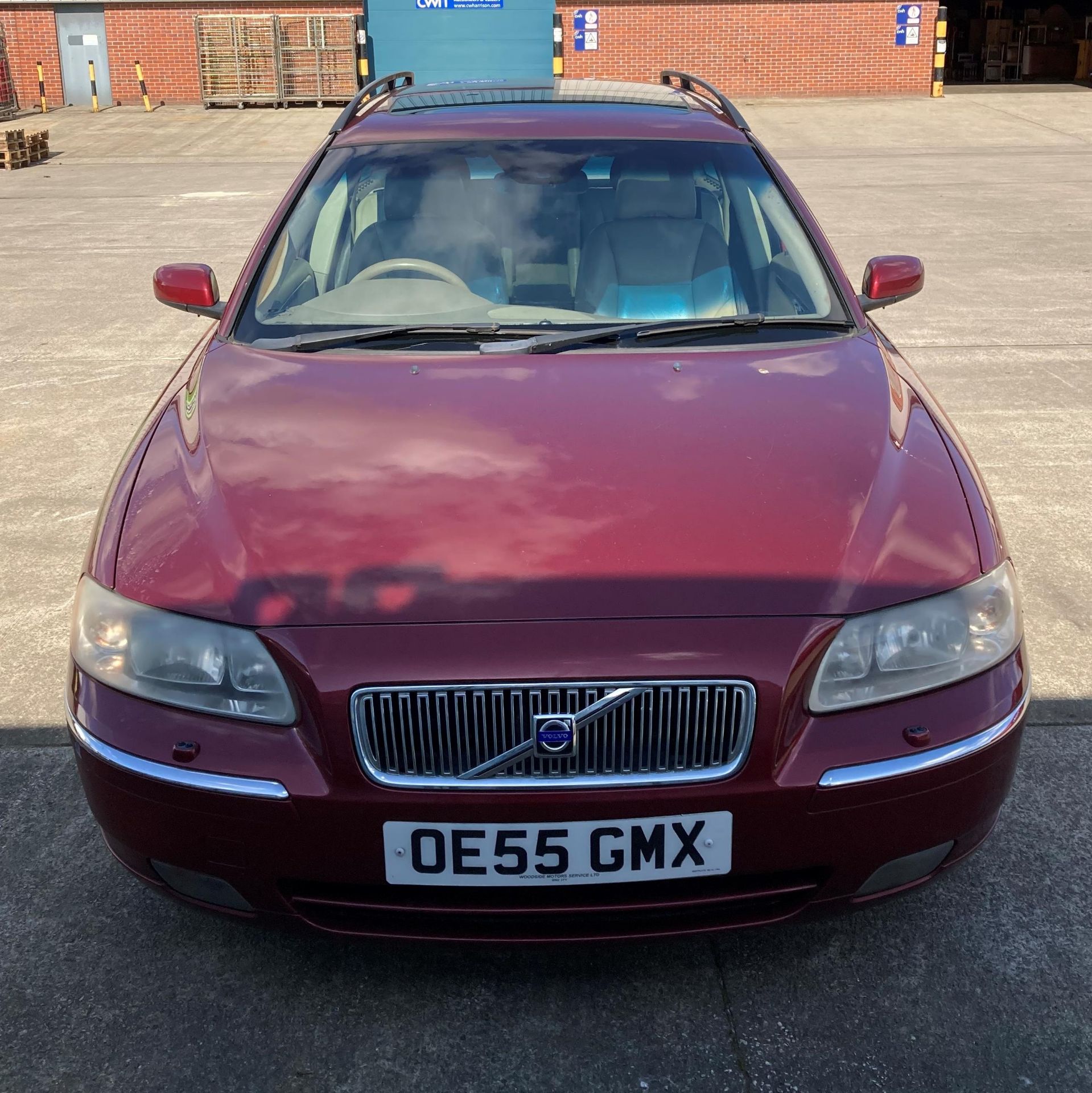 VOLVO V70 24D ESTATE AUTOMATIC - Diesel - Red - Cream leather interior. - Image 2 of 11