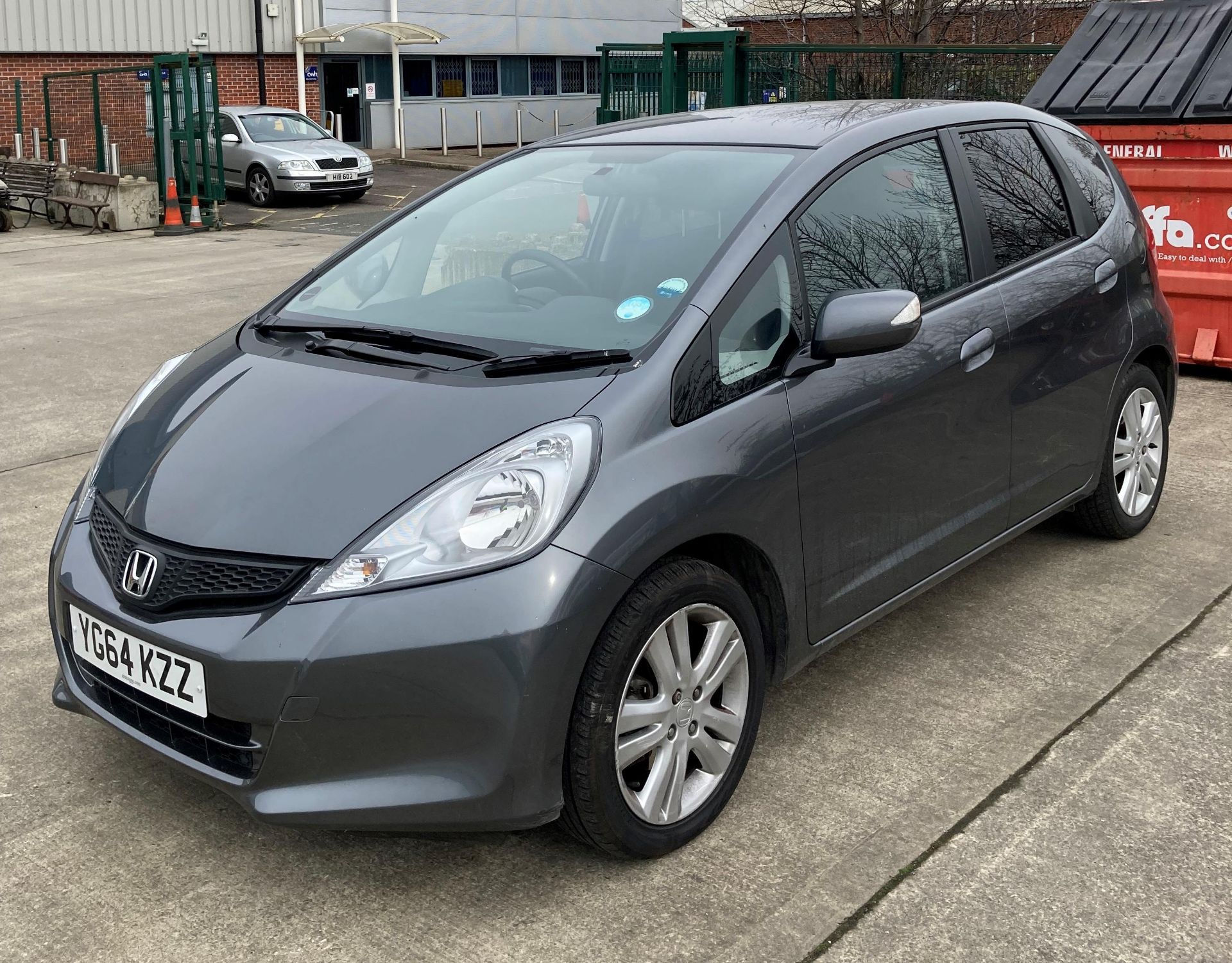 HONDA JAZZ ES+ I-VEC 1.3 FIVE DOOR HATCHBACK - Petrol - Grey. - Image 3 of 12