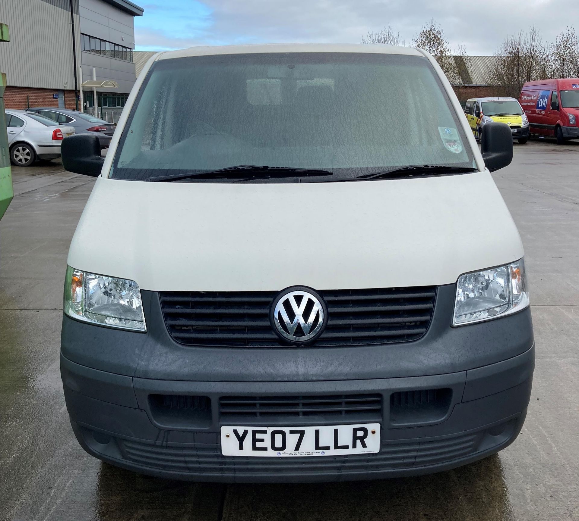 VW TRANSPORTER T28 84 1.9 tdi SWB PANEL VAN - Diesel - White. - Image 2 of 9