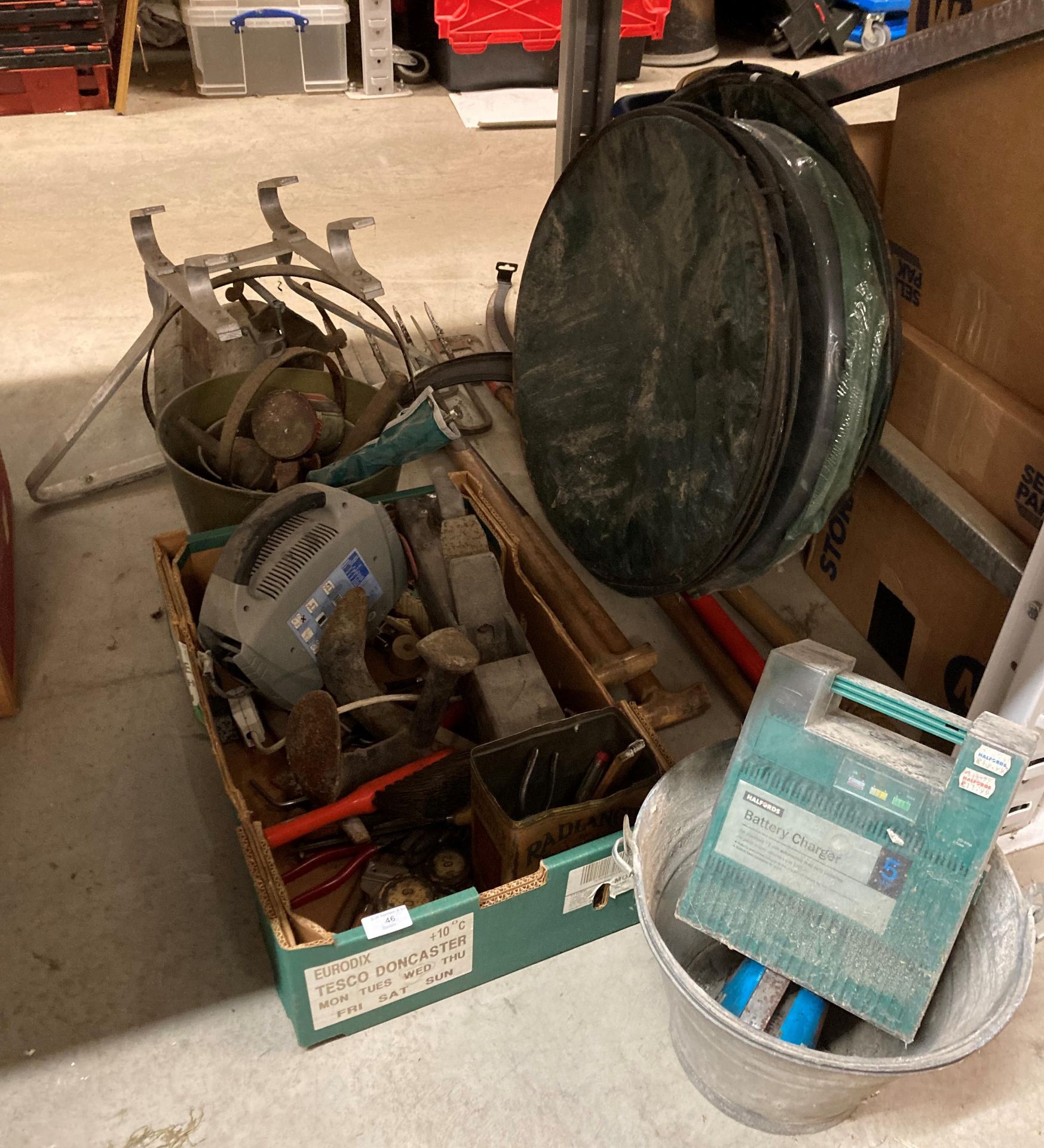 Remaining contents to under rack - galvanized bucket, Halfords battery charger,