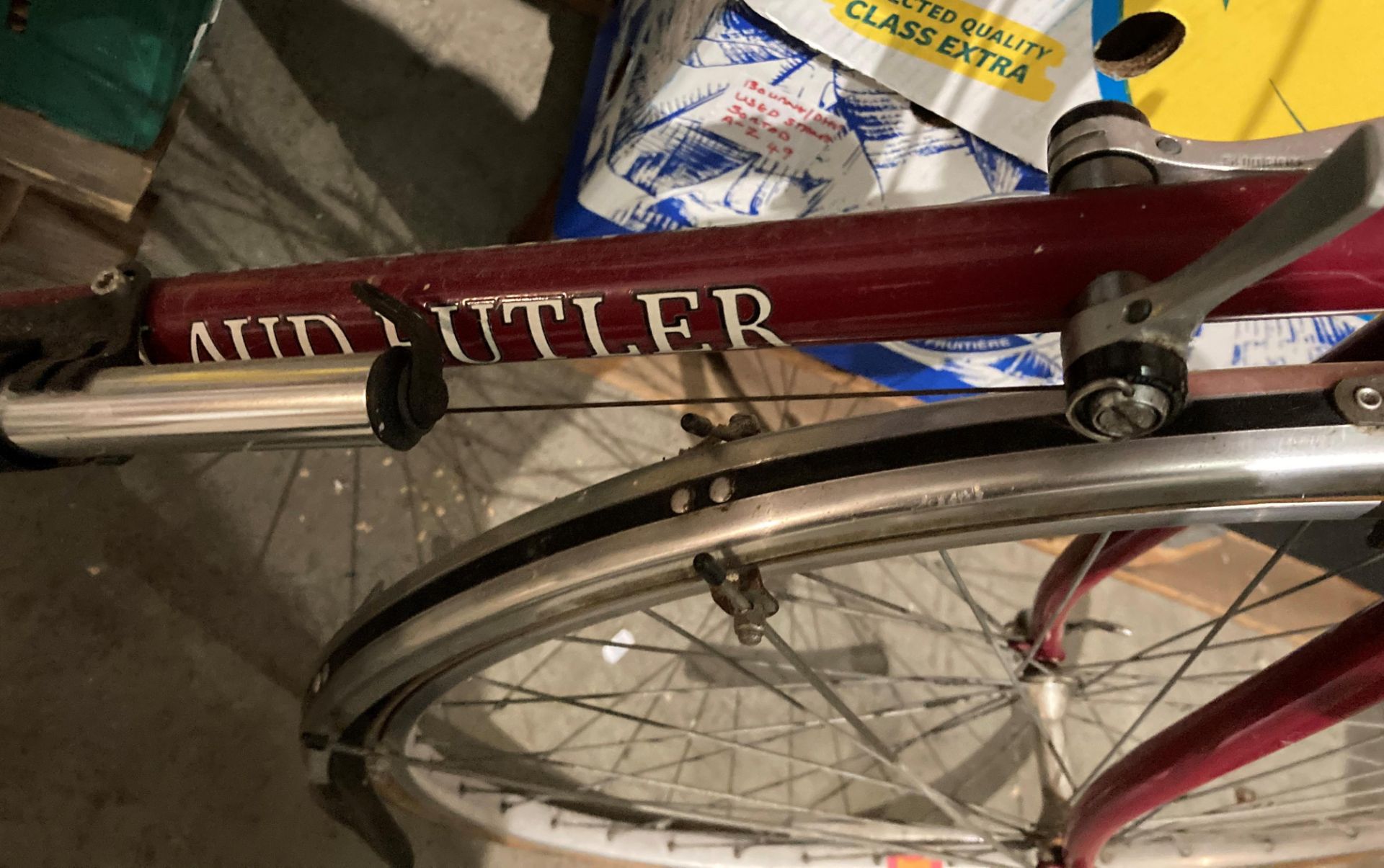 A Claude Butler Regent 12 sped racing bicycle in maroon with drop handlebars (saleroom location S1) - Image 2 of 5