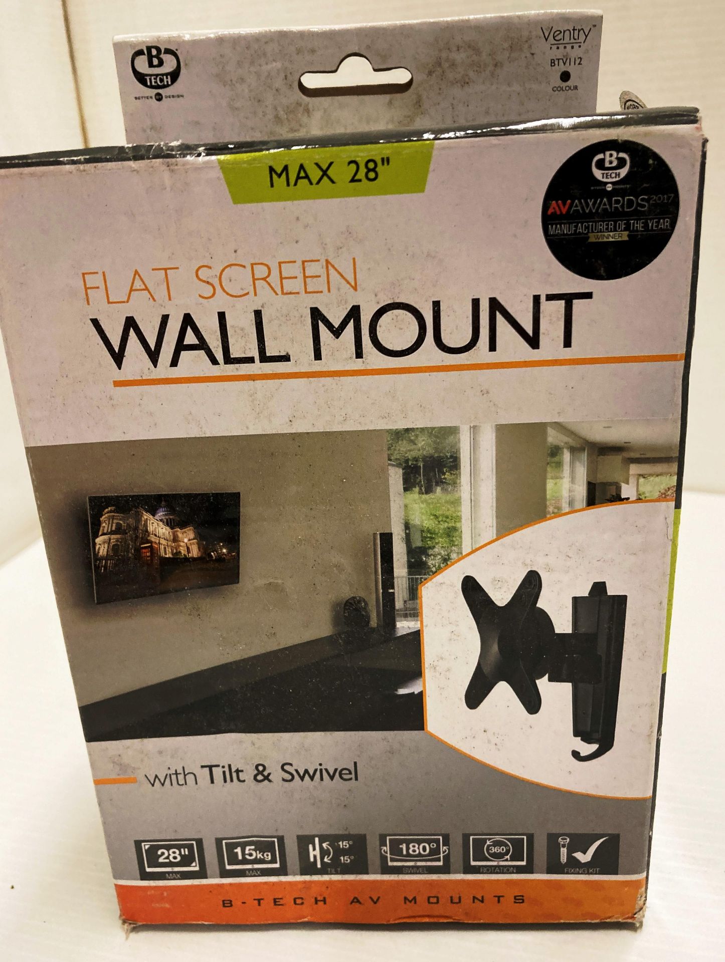 8 x flat screen TV wall mounts (saleroom location: K05)