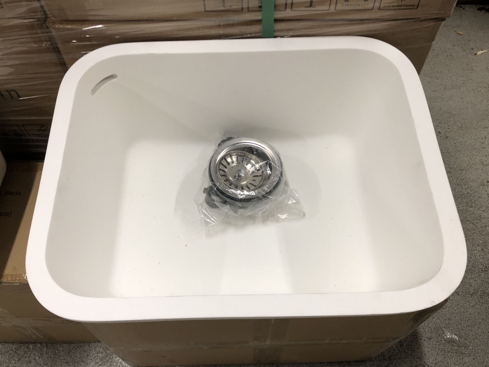 SOLID SURFACE WASH BASIN 485 X 385 X215 (MM) WEIGHT 7.