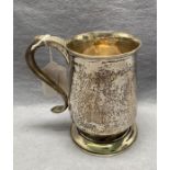 Silver [hallmarked] tankard assayed in Sheffield 1913 by WALTER & HALL. Total weight - 9.