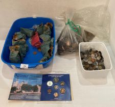 Contents to tray - large quantity of one penny and half penny pieces (approximately 13kg),