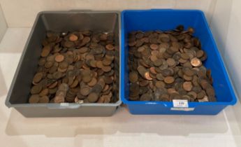 Contents to two trays - large quantity of one penny pieces.