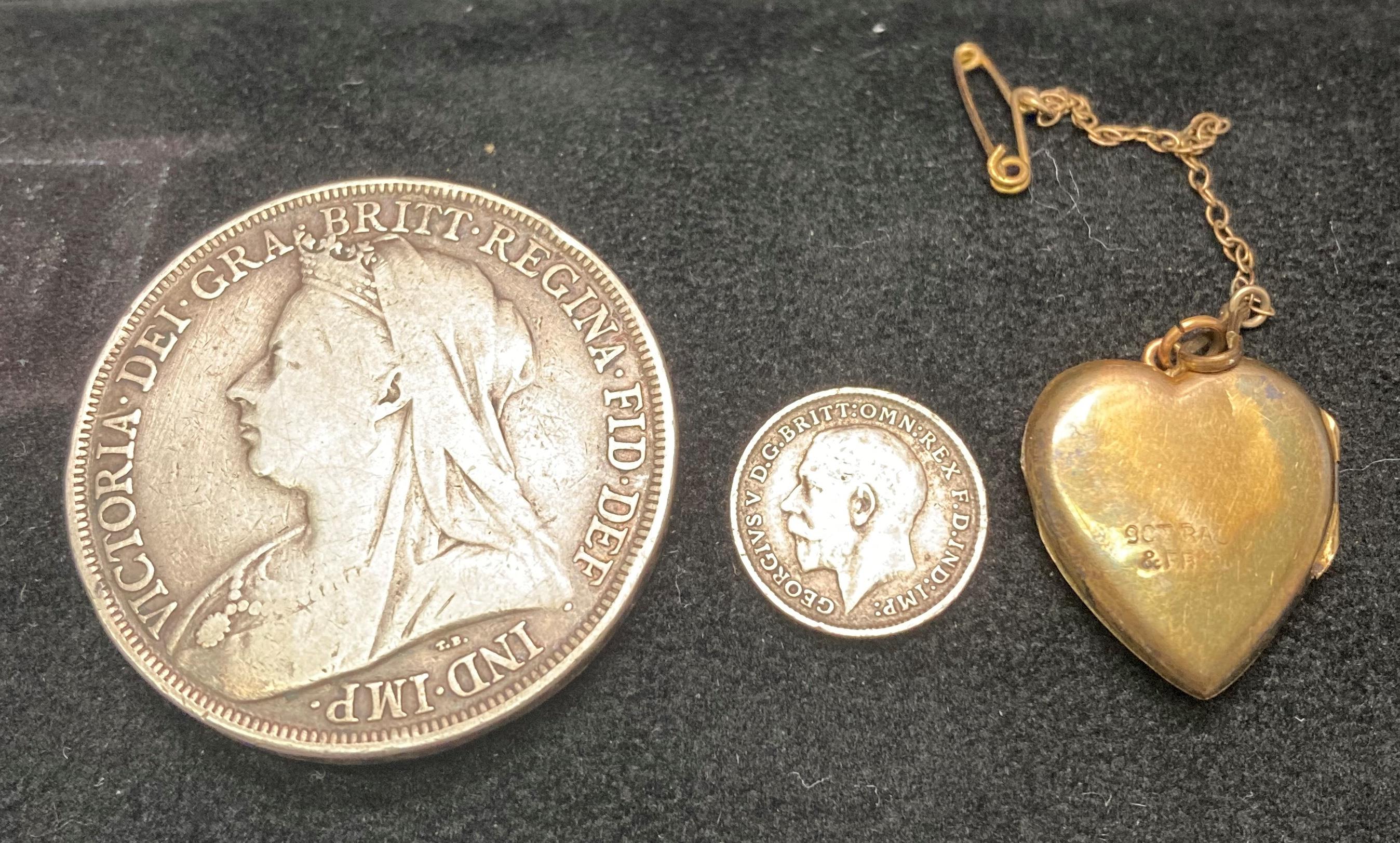 1895 Victoria silver crown and 1912 3 pence and a gold-plated heart locket. Total silver weight - 0. - Image 2 of 3