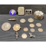 Contents to tub - assorted silver items including eleven silver coins,