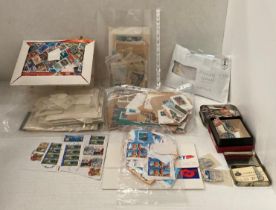 Contents to tray - assorted world loose stamps (Saleroom Location: S3 T7)