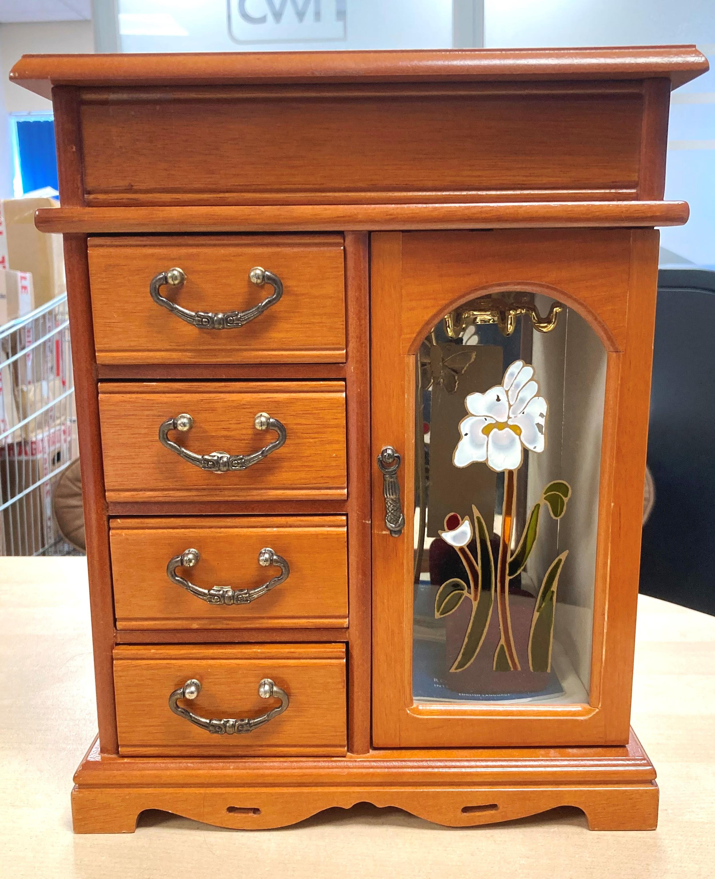 Contents to wooden jewellery box with glass and floral door - a quantity of mixed grade jewellery
