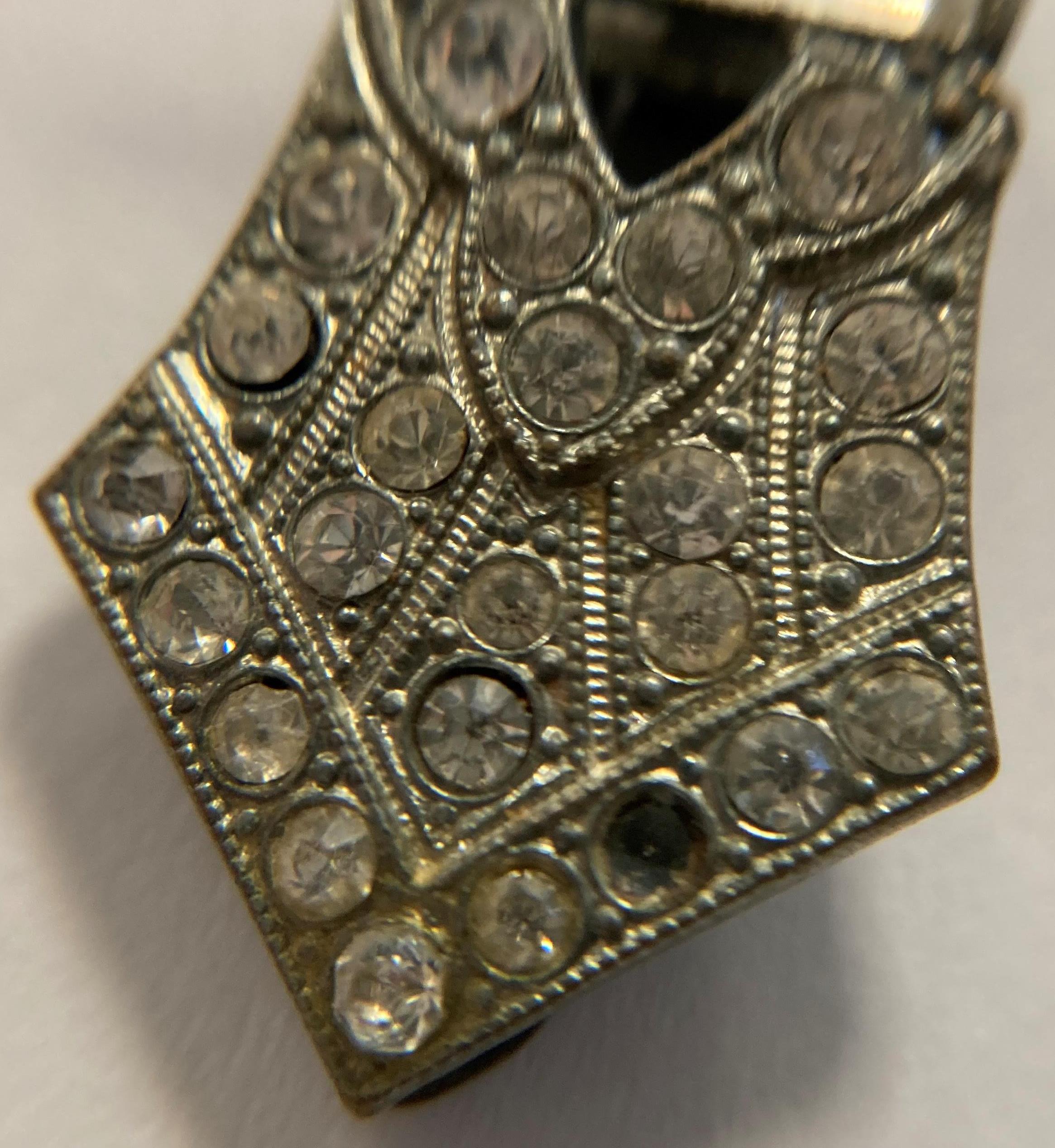 A selection of jewellery mostly from the Art Deco and Arts & Crafts movement. - Image 5 of 13