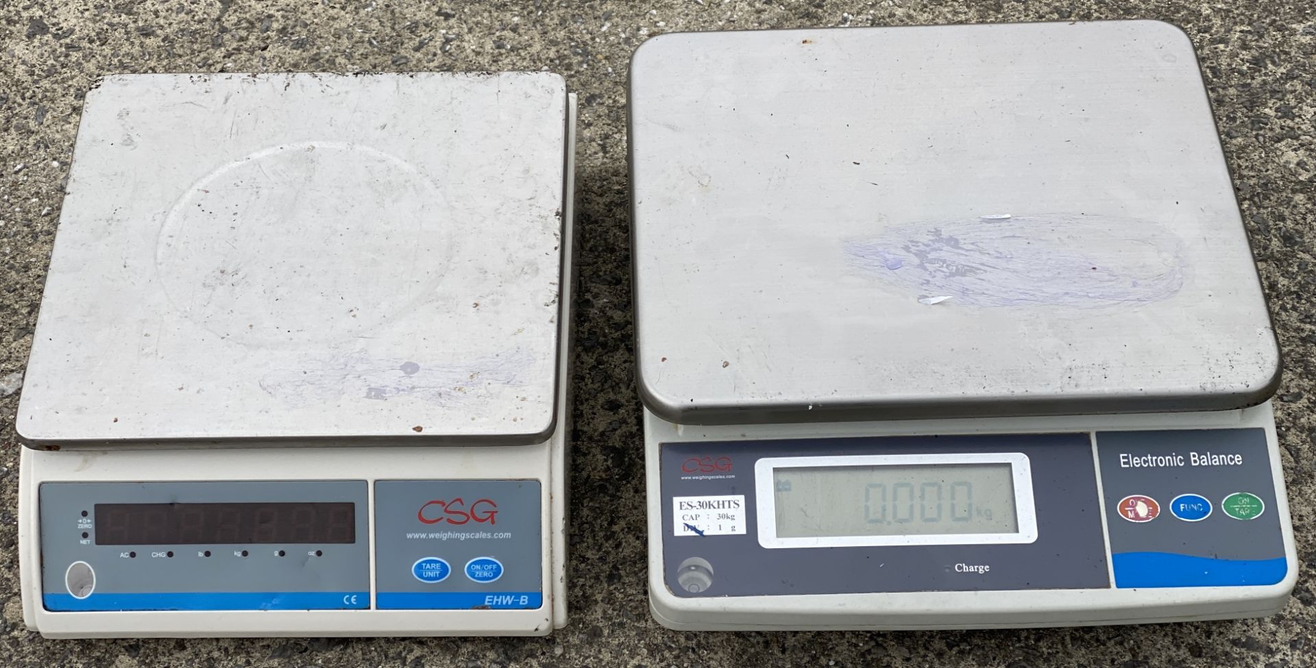 A CDG ES-30KHTS weighing scale and a CSG EHW-B weighing scale (Saleroom location: C3)