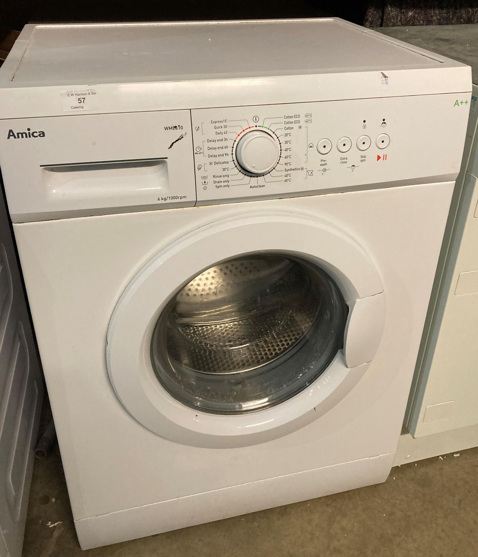 Amica 6kg 1000 RPM automatic washing machine model WME611(saleroom location PO)