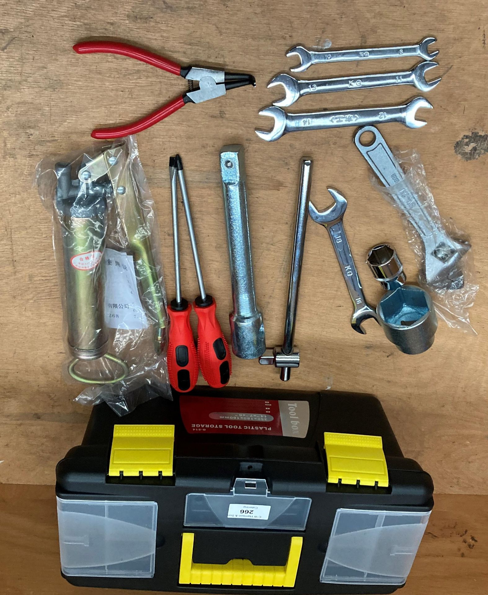 10 Plastic tool boxes 35cm x 18cm x 15cm containing tool kit comprising of a set of spanners, - Image 3 of 3