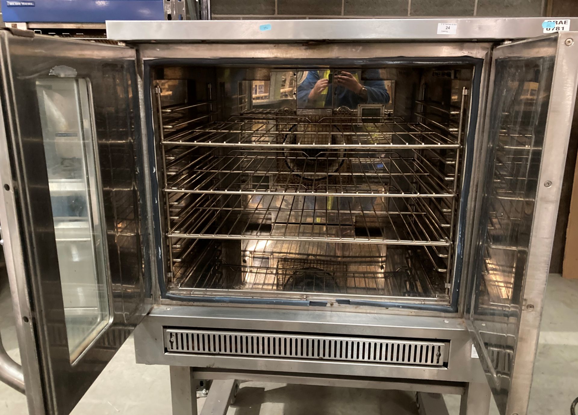 Falcon stainless steel commercial single door gas oven on mobile stand 240v model G/208(saleroom - Image 2 of 5