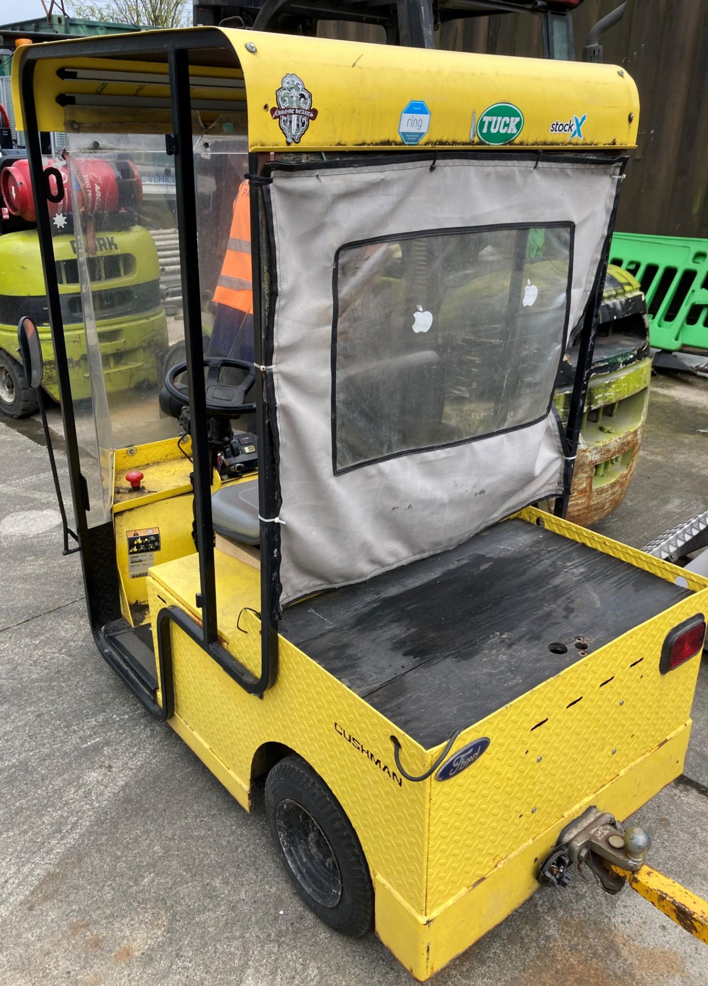 CUSHMAN E-Z-GO X340 ELECTRIC TUG Date code: K2213. Serial no: 3015562. - Image 2 of 8