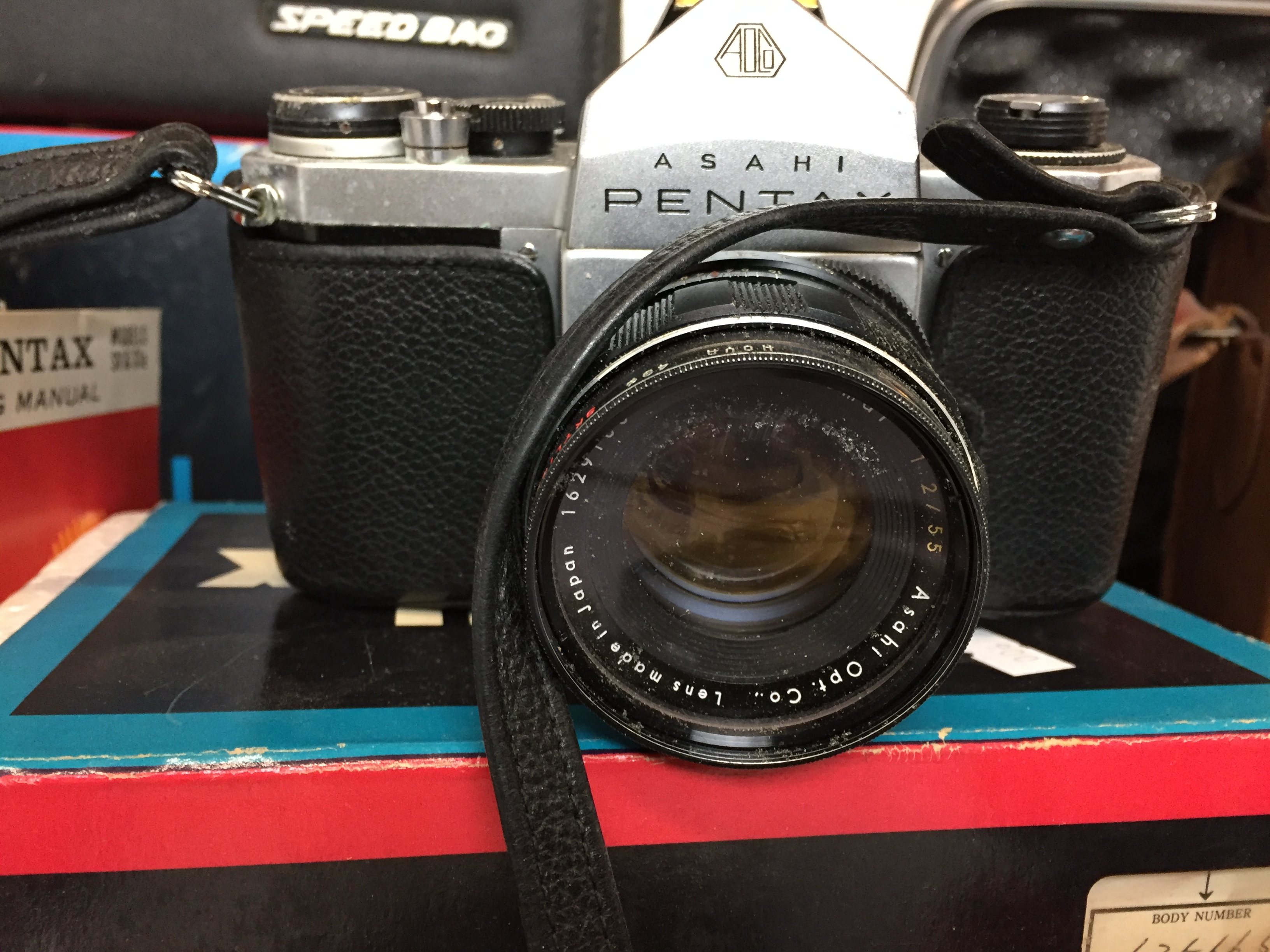 Twenty pieces of photographic equipment including Pentax S1a camera fitted with Asahi 1:2/5 5 lens - Image 2 of 6