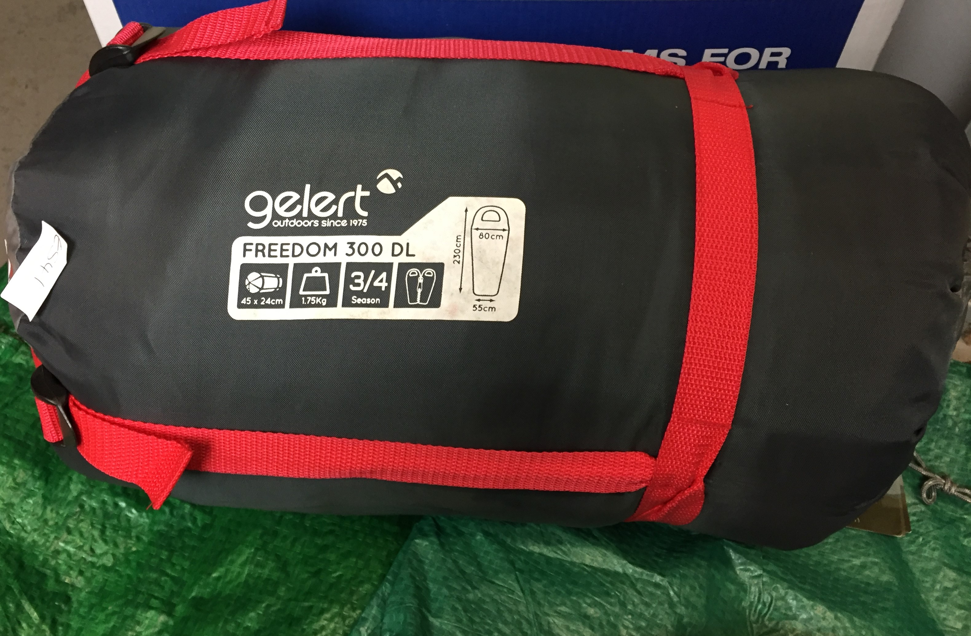 Box containing four items - Gelert Freedom 300 DL sleeping bag with mummy sleeping bag liner and - Image 2 of 3