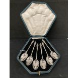 A set of six silver hallmarked apostle teaspoons, dated 1926,
