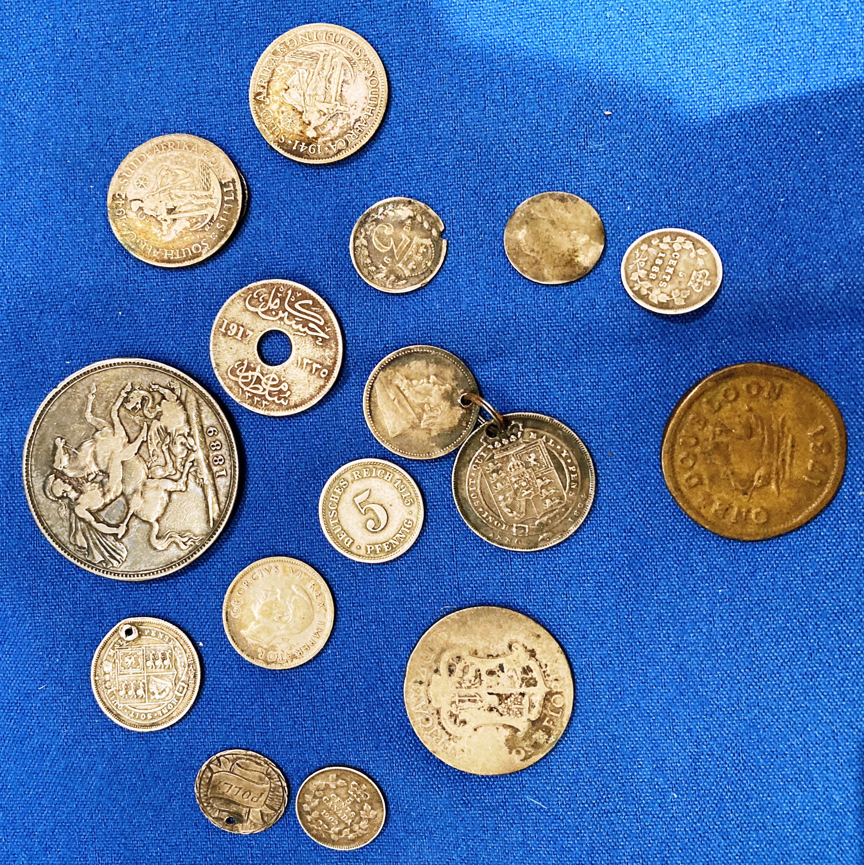 Contents to tray - assorted coins including 2. - Image 2 of 2