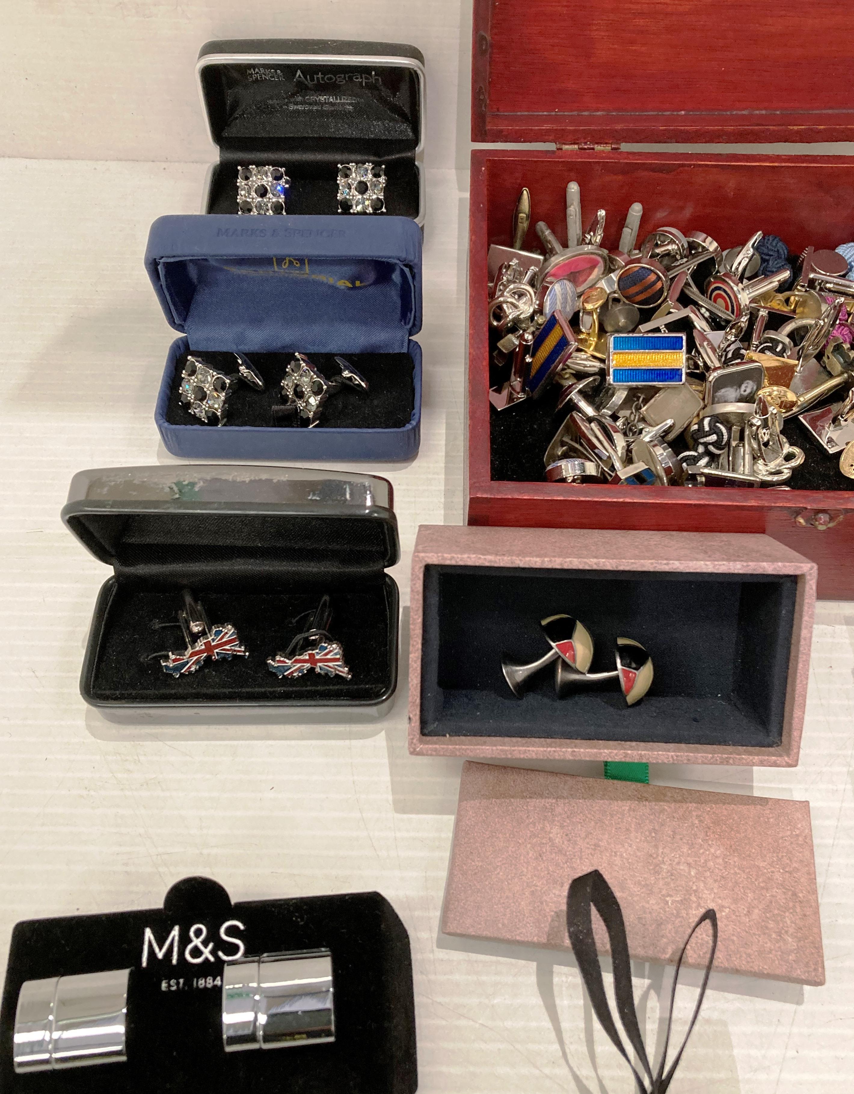 Contents to box - large quantity of assorted cufflinks (saleroom location: S3 QC06) - Image 2 of 3