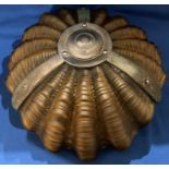 1930s French Art Deco clam shell amber light fitting,
