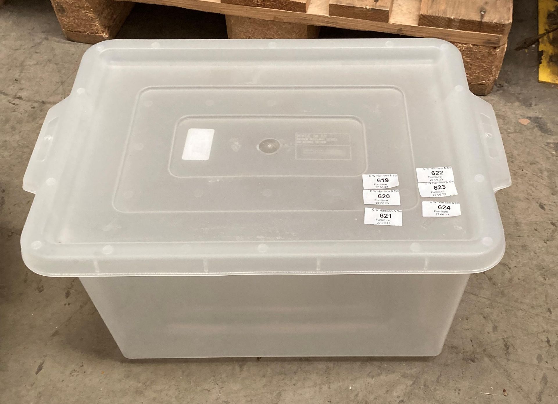 20 x clear plastic 30 litre storage boxes with lids,