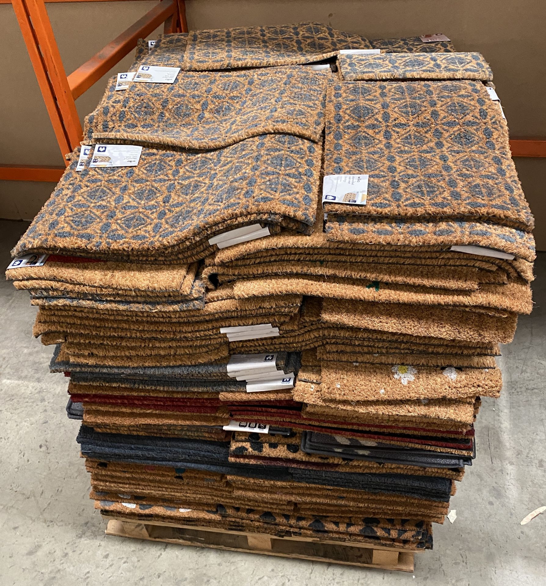 25 x assorted stencilled coir mats - 38cm x 58cm - Wilko etc in various designs. - Image 3 of 3