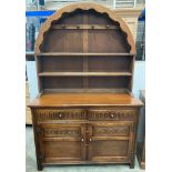 Jaycee Furniture oak Welsh dresser with two drawer two door lower section,